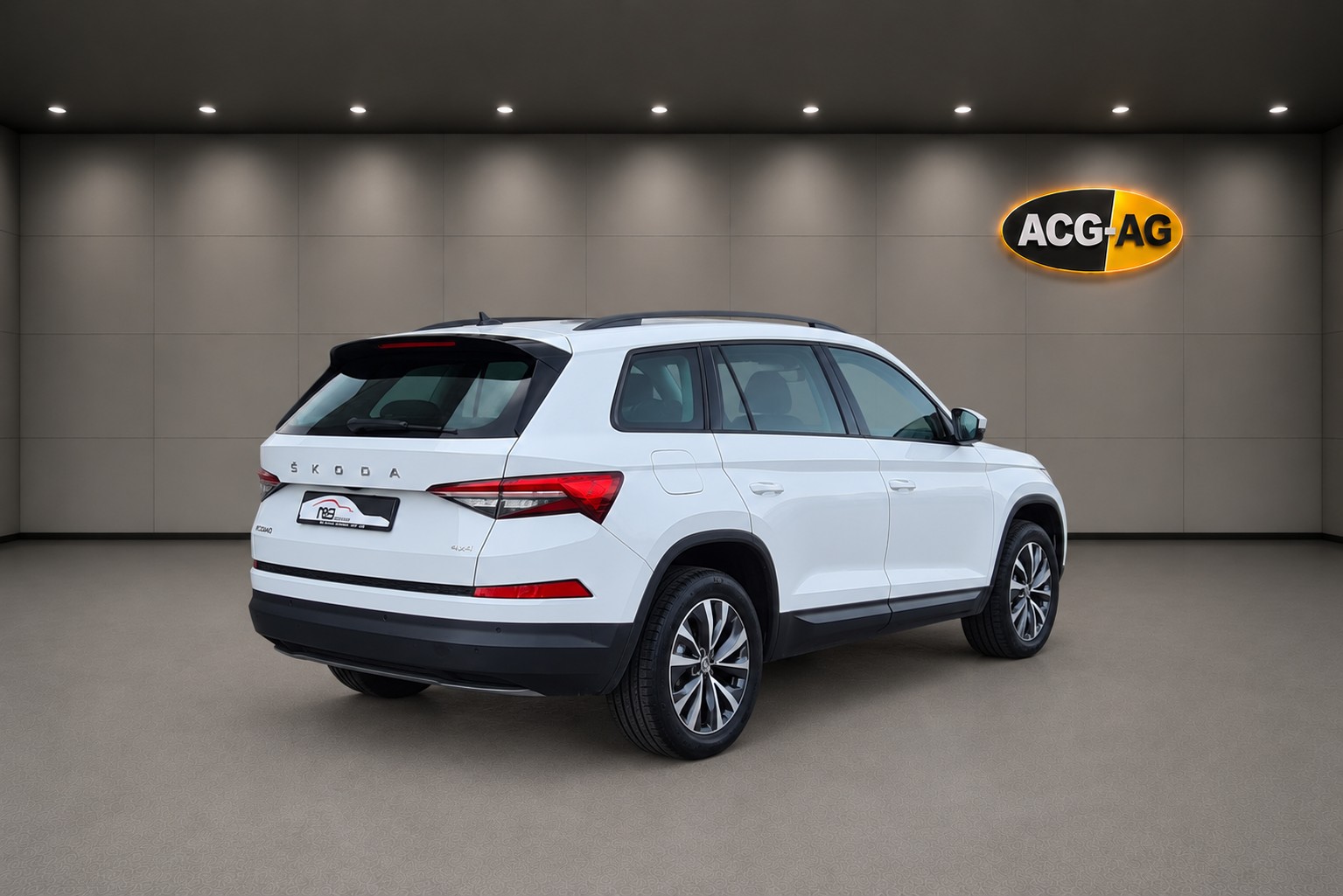 SKODA Kodiaq 2.0 TDI CR Ambition 4x4 DSG ** Teil-Leder ** Gr-Navi ** RF-Kamera ** Panorama-Glasdach ** Anh-Kupplung ** Ab MFK **-image-5