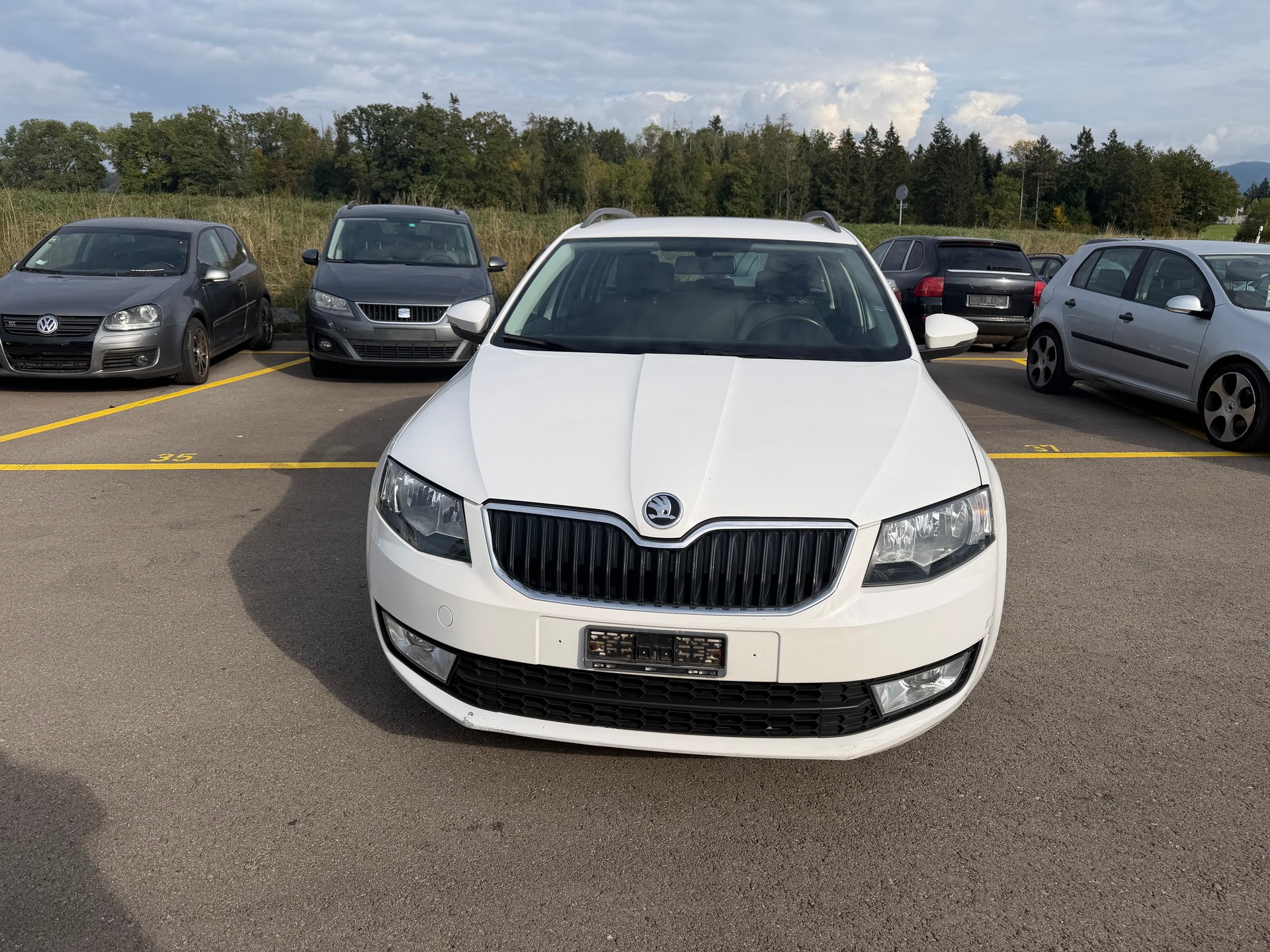 SKODA Octavia Combi 1.6 TDI Fresh-image-1