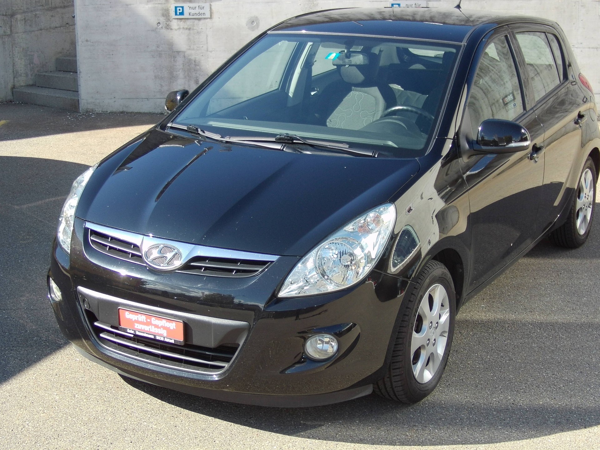 HYUNDAI i20 1.4 Style-image-1