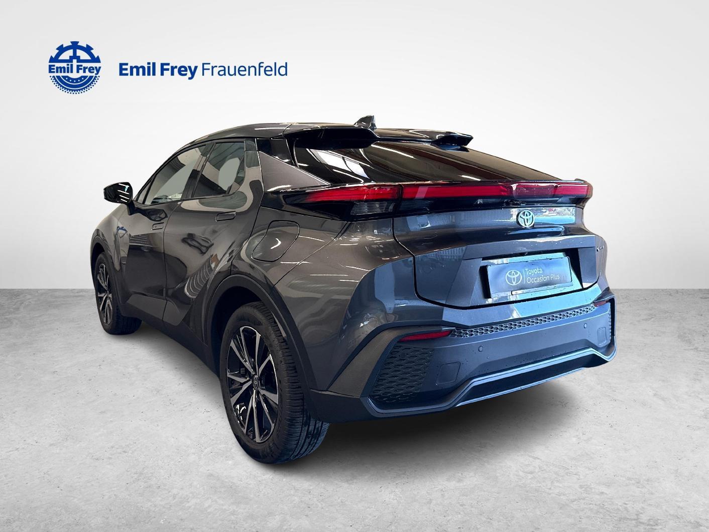 TOYOTA C-HR 2.0 PHEV Swiss Edition-image-3