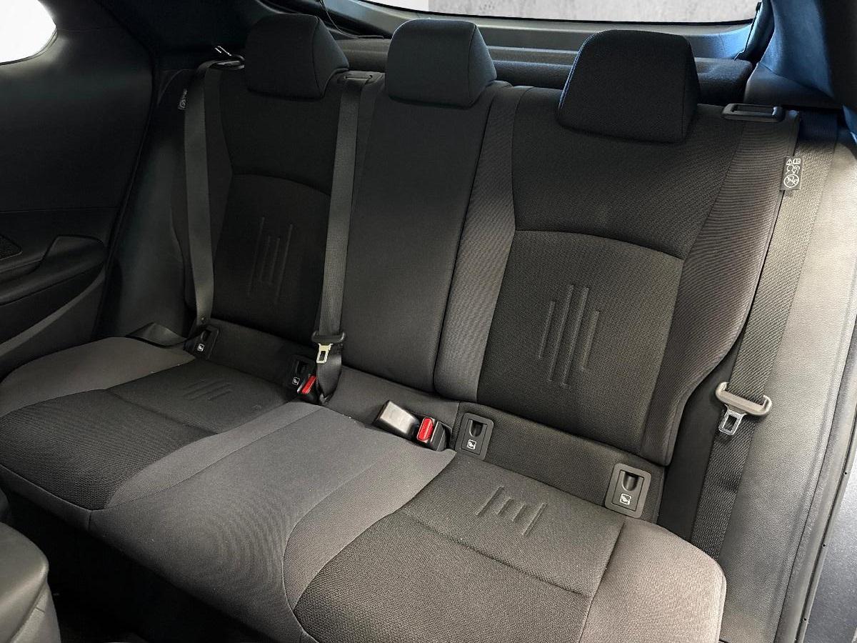 TOYOTA C-HR 2.0 PHEV Swiss Edition-image-10