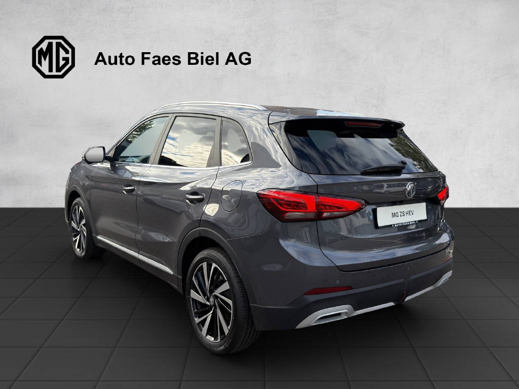 MG ZS 1.5 Hybrid+ Luxury-image-3