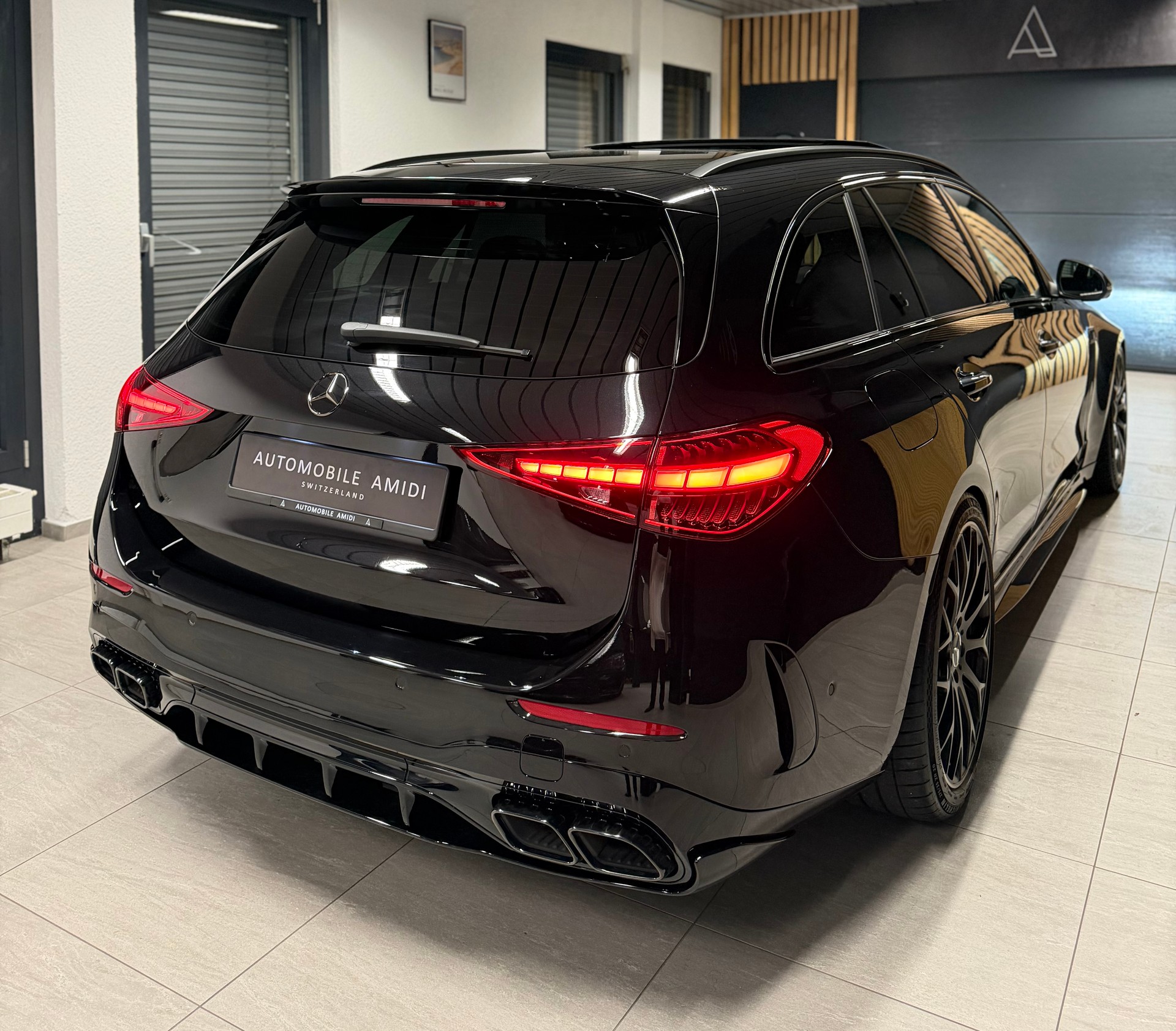 MERCEDES-BENZ C 63 S AMG T E Performance 4 Matic Executive Edition-image-7
