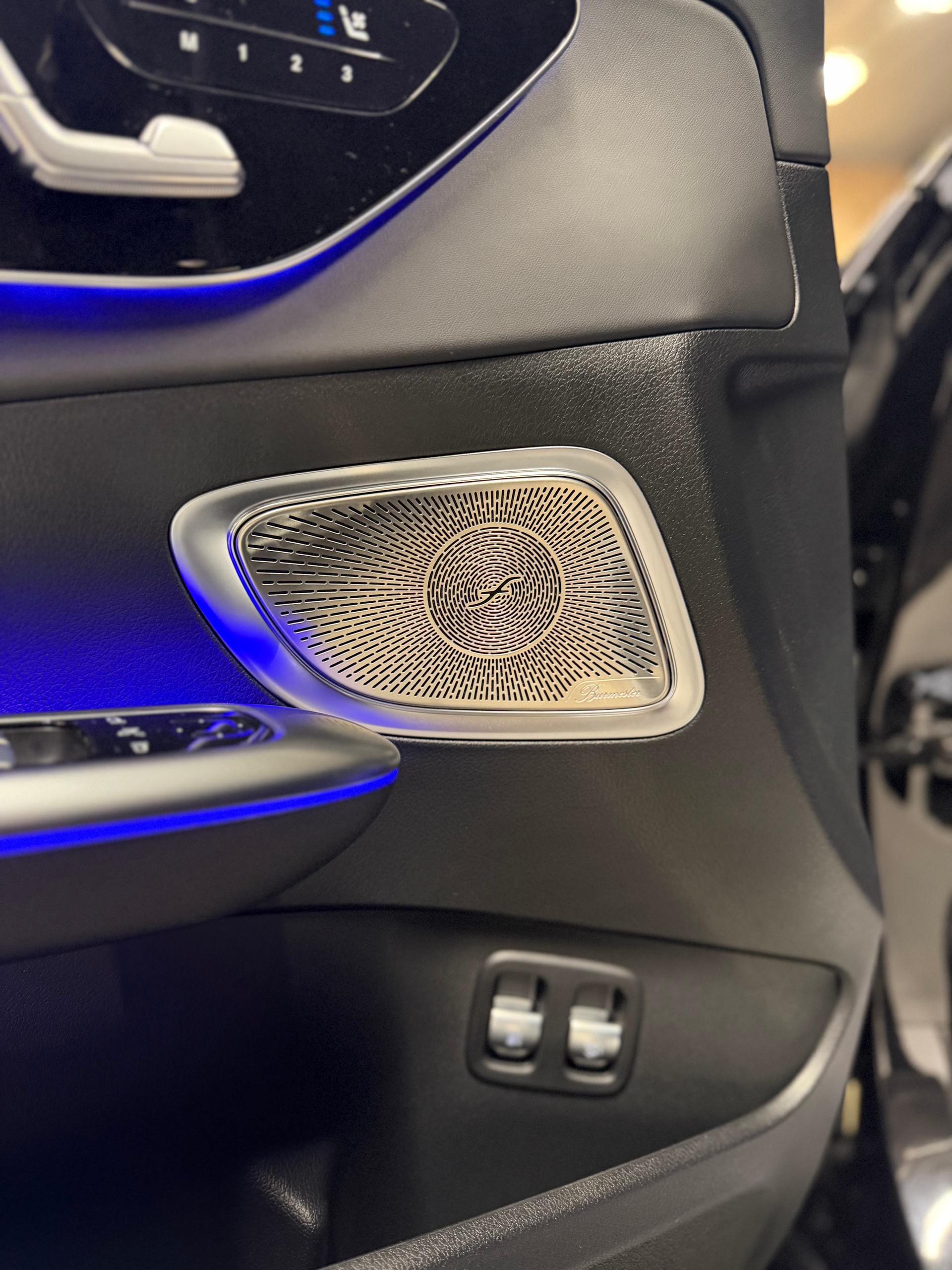 MERCEDES-BENZ C 63 S AMG T E Performance 4 Matic Executive Edition-image-15