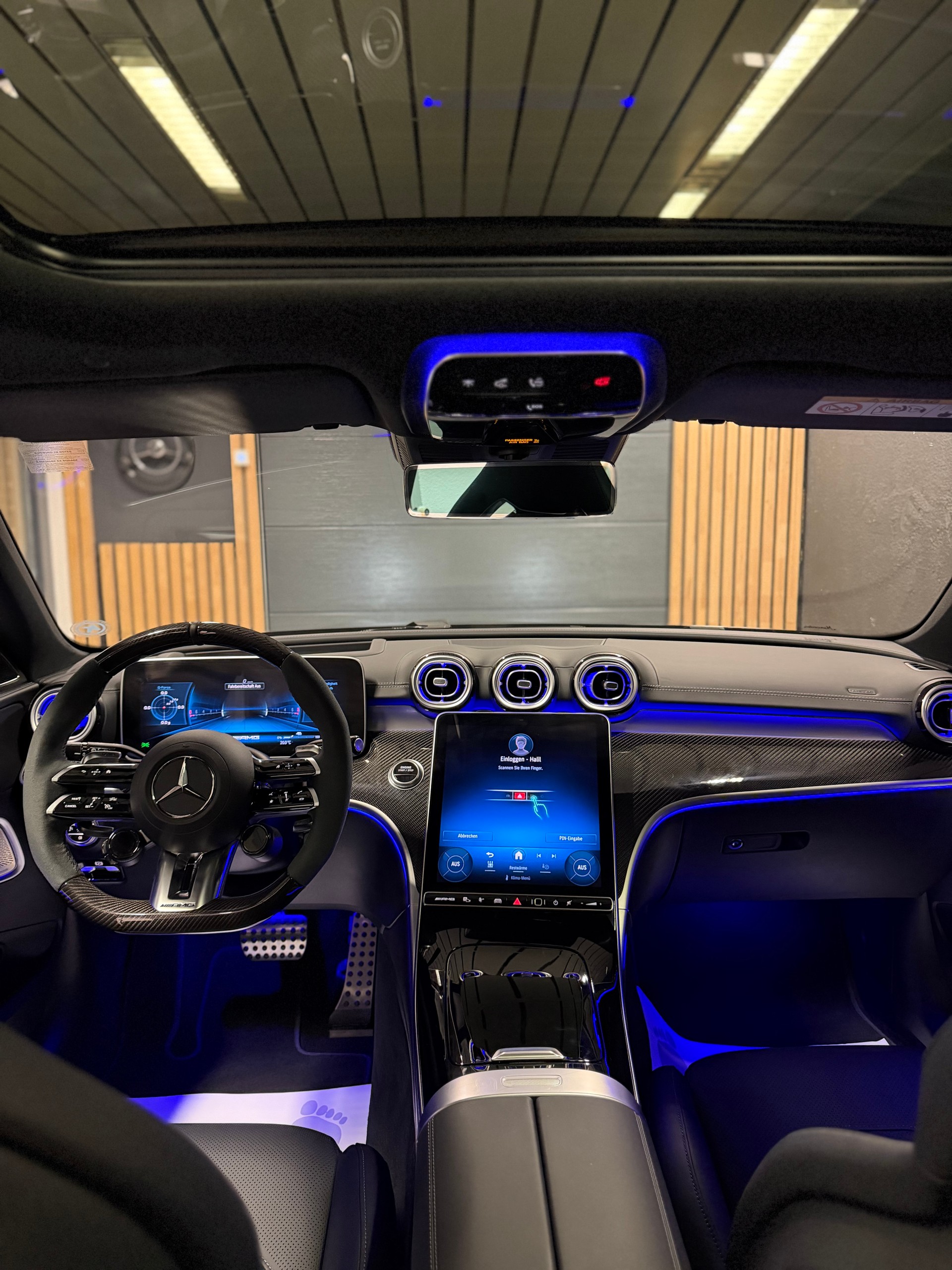 MERCEDES-BENZ C 63 S AMG T E Performance 4 Matic Executive Edition-image-24