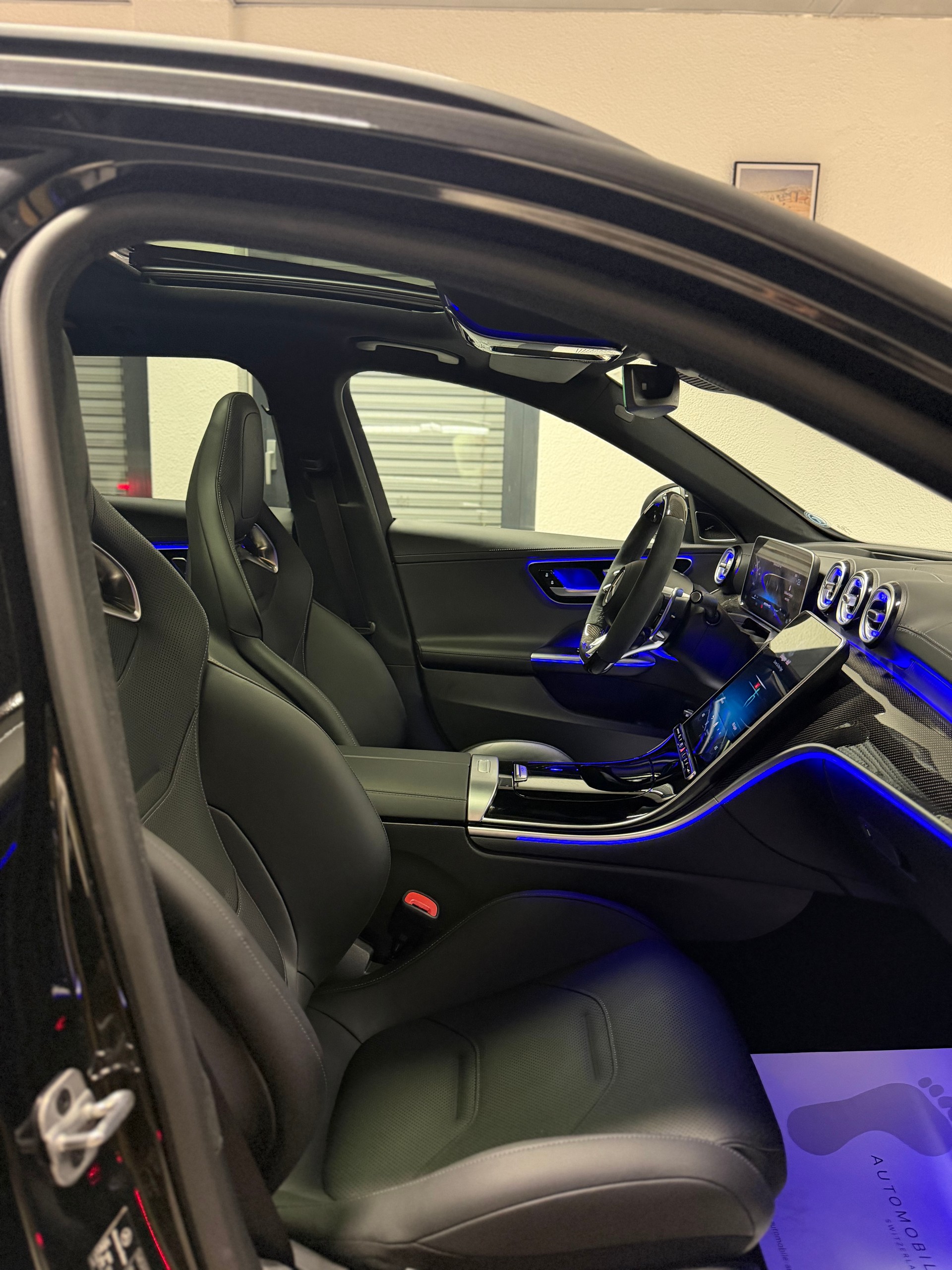 MERCEDES-BENZ C 63 S AMG T E Performance 4 Matic Executive Edition-image-13