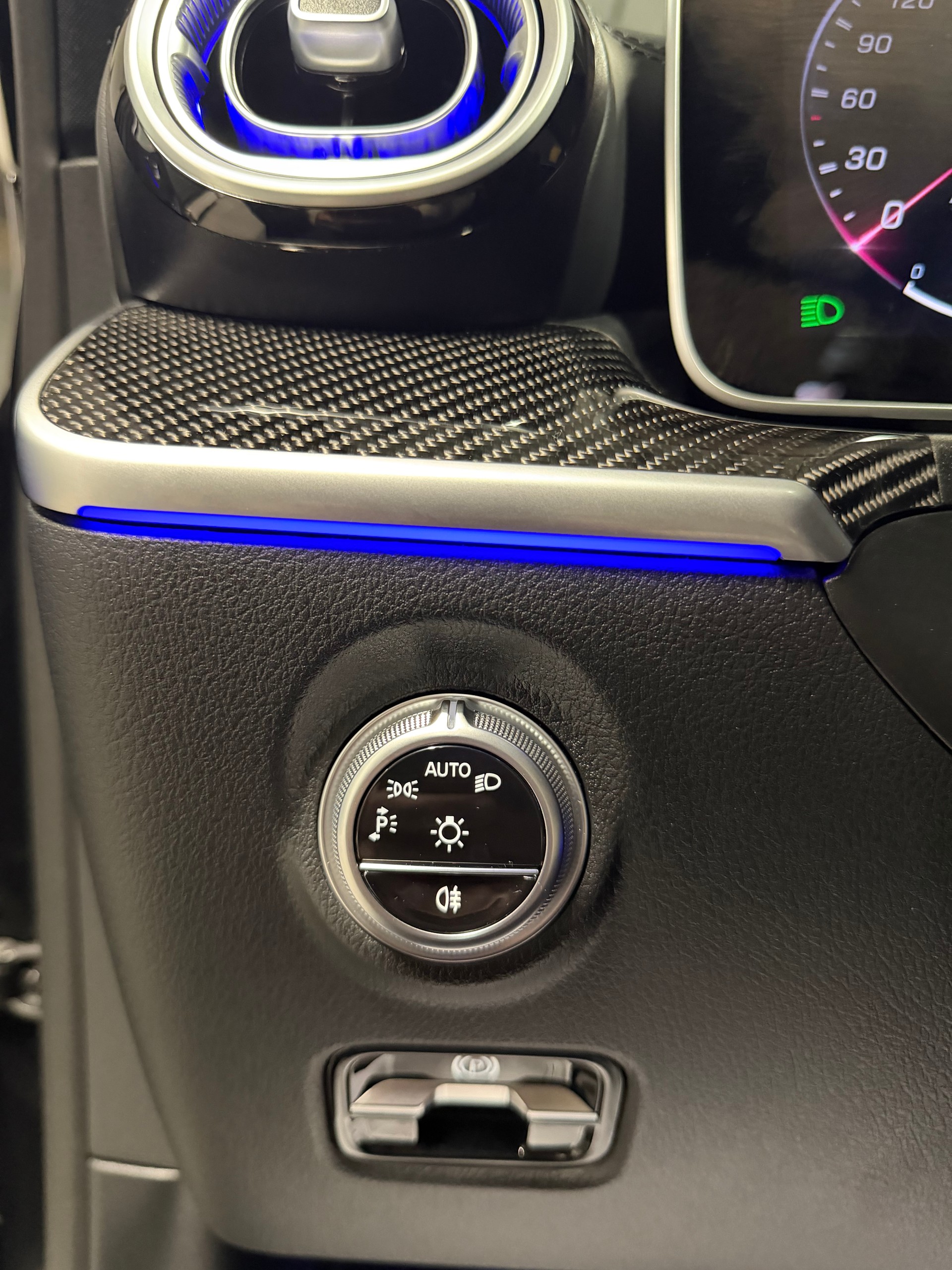MERCEDES-BENZ C 63 S AMG T E Performance 4 Matic Executive Edition-image-29