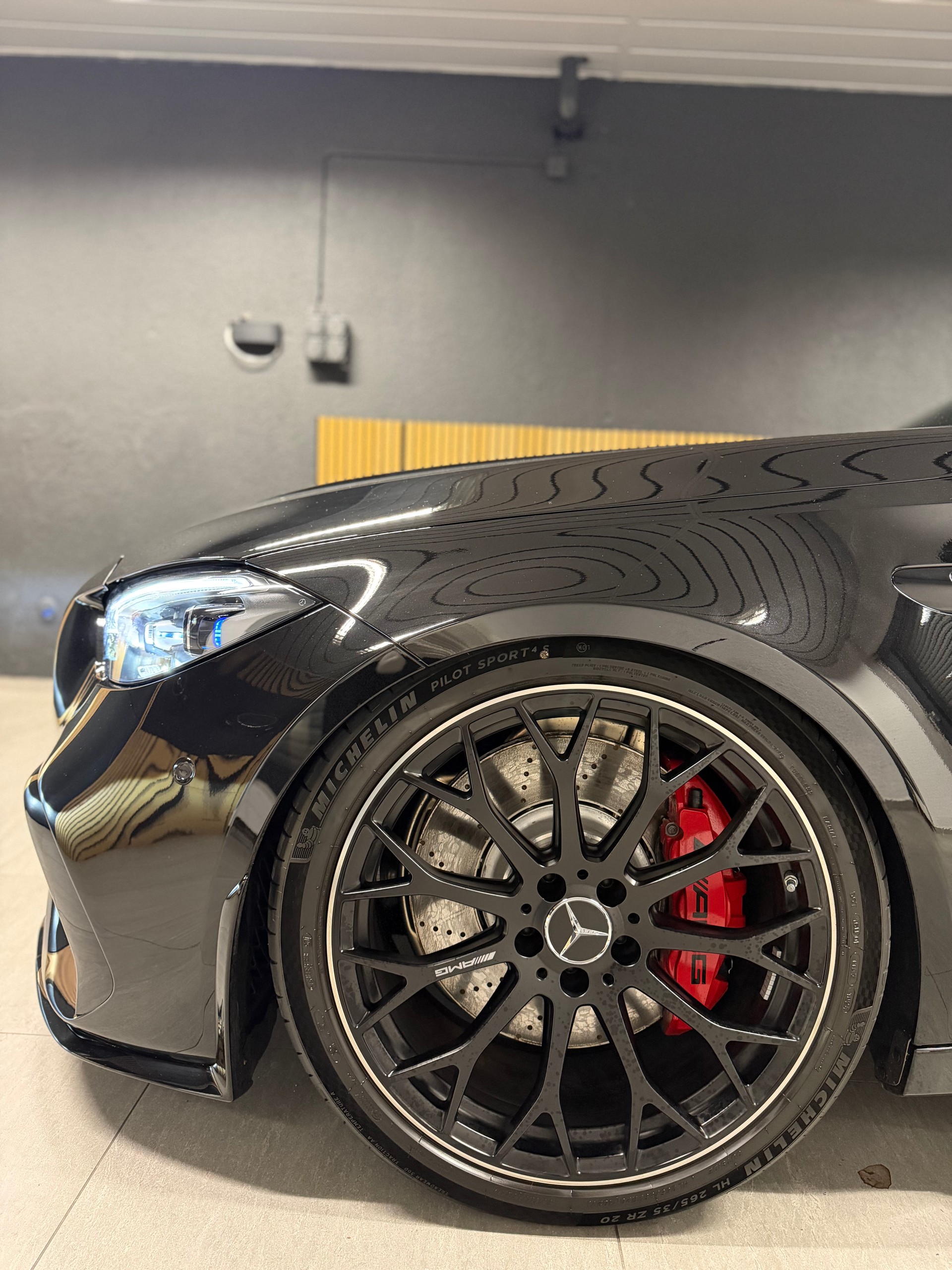 MERCEDES-BENZ C 63 S AMG T E Performance 4 Matic Executive Edition-image-3