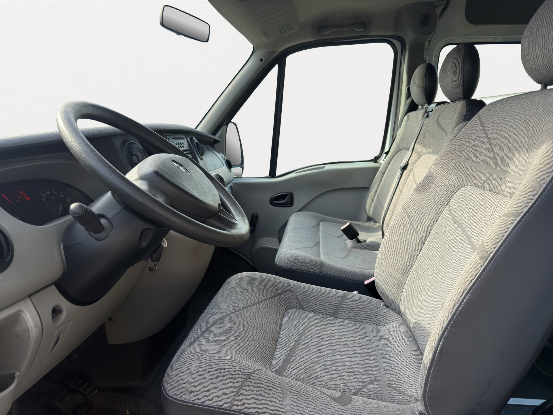 RENAULT Master T39 2.5dCi L3H2-image-8