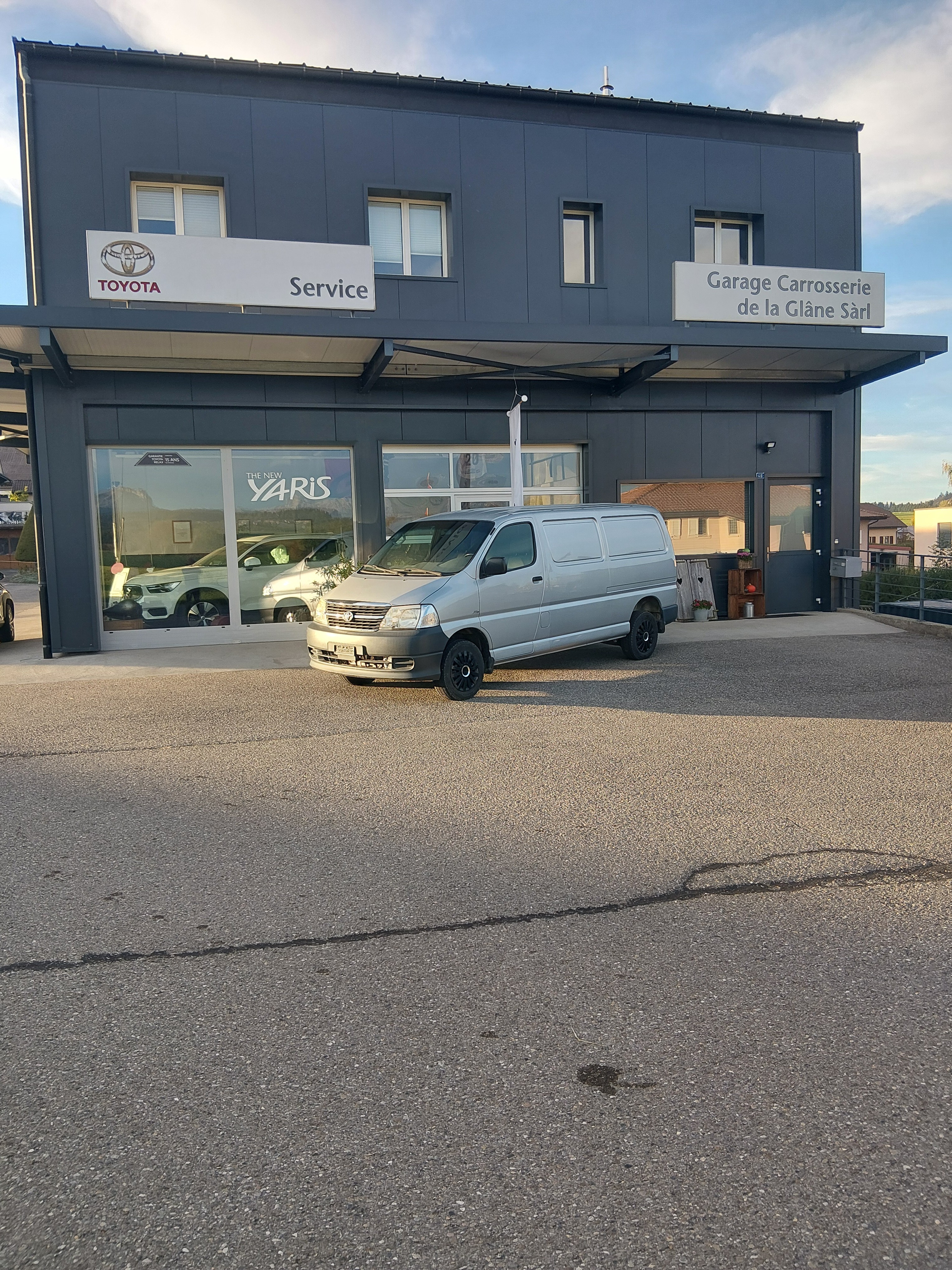 Car photo