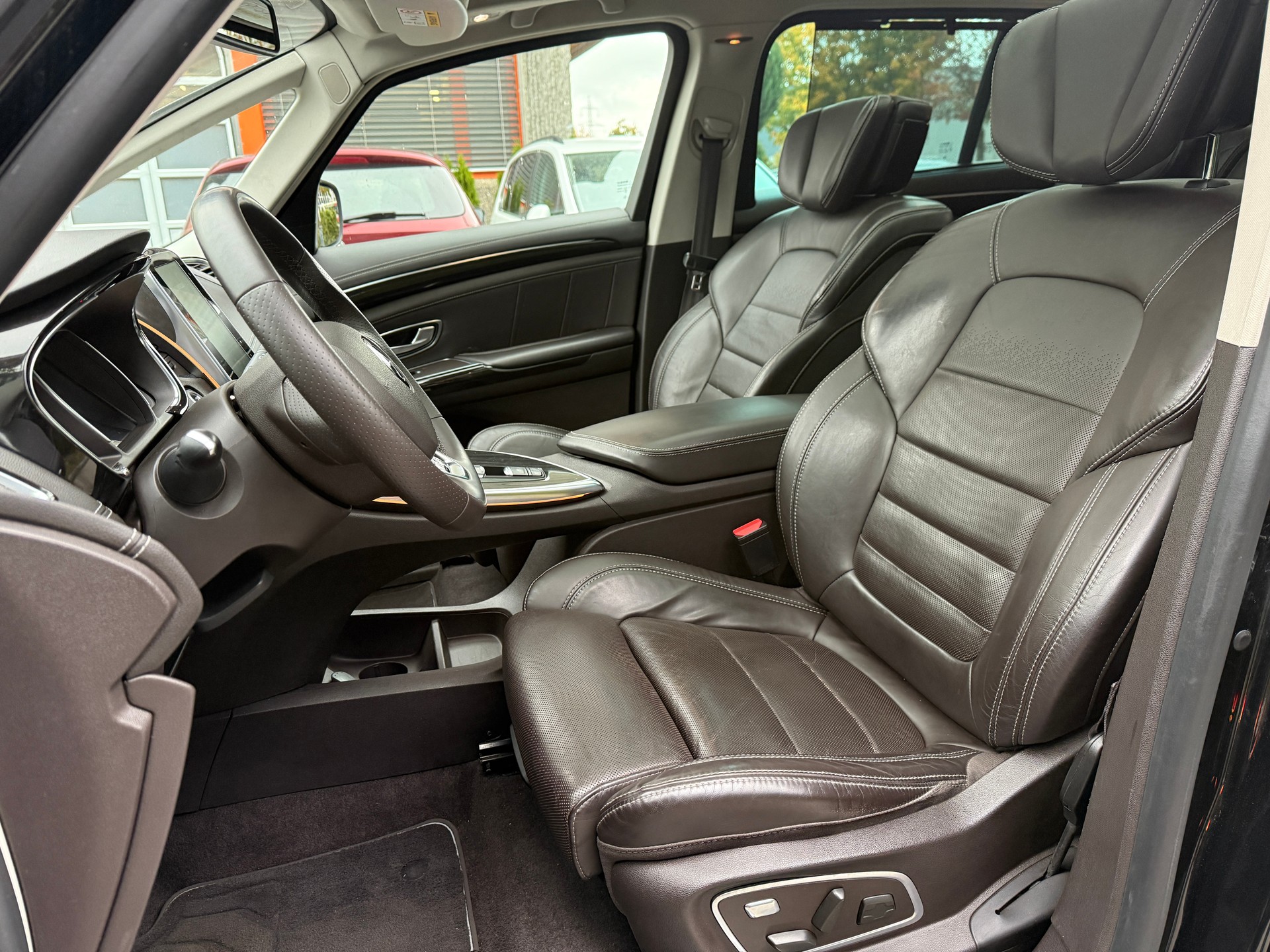 RENAULT Espace 1.6 dCi Initiale Paris EDC-image-9