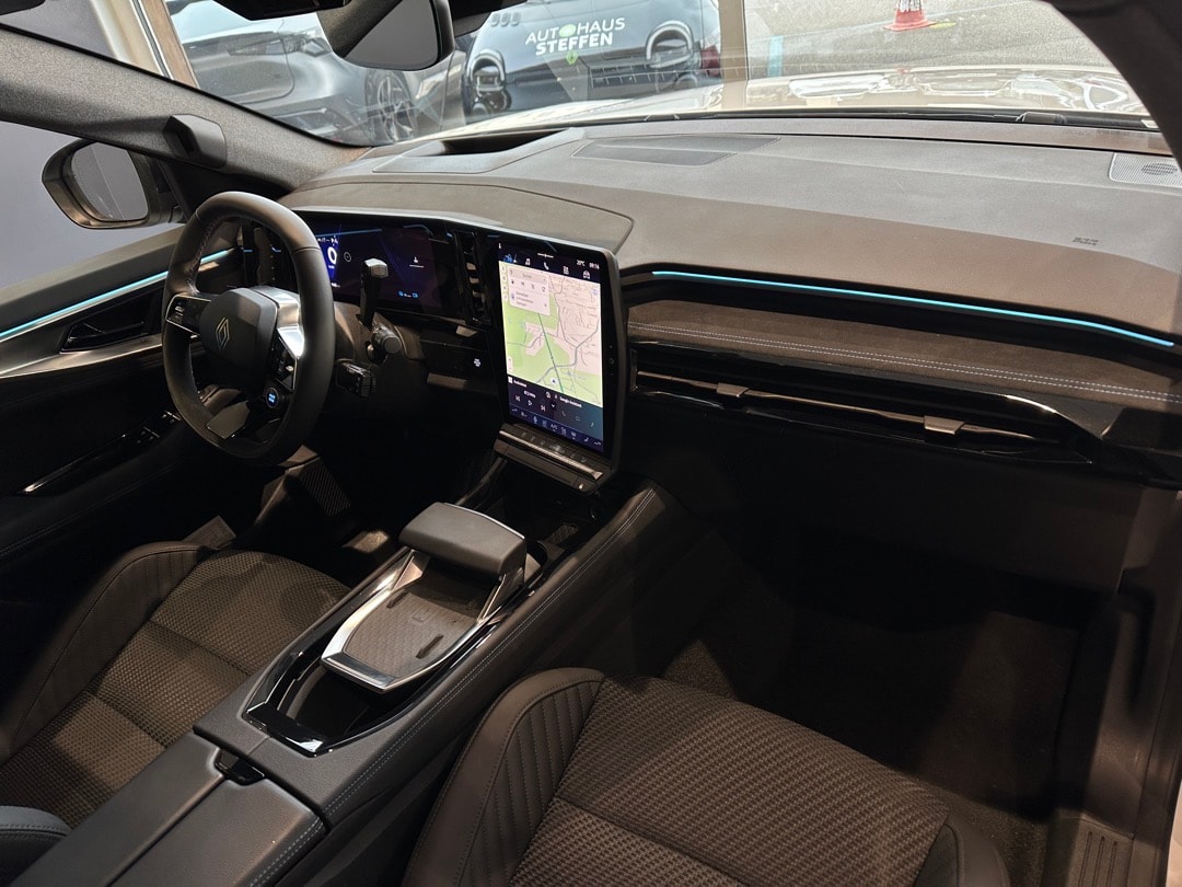 RENAULT Austral 1.2 HEV 200 esprit Alpine A-image-14