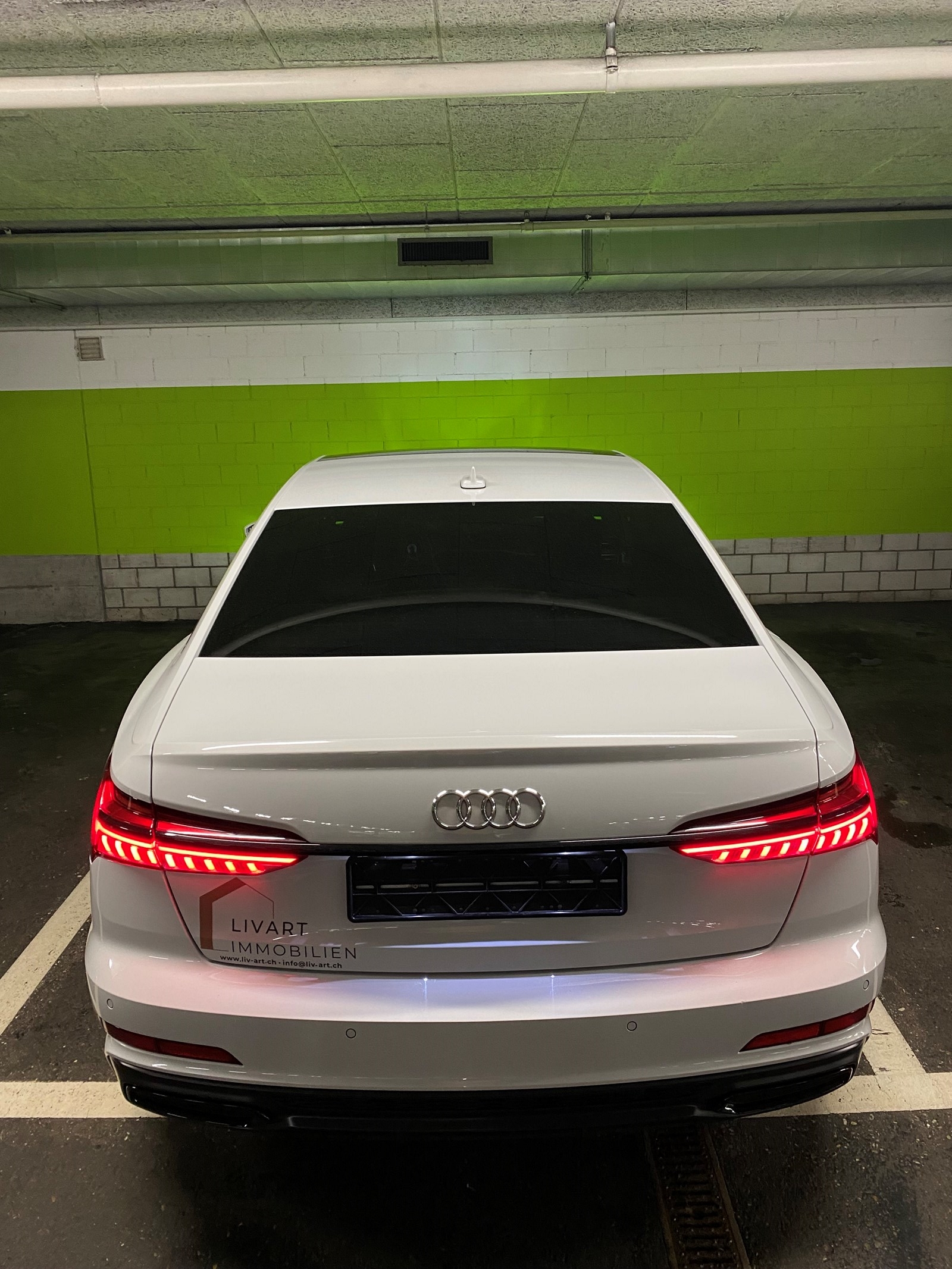 AUDI A6 40 TDI Sport S-tronic-image-2