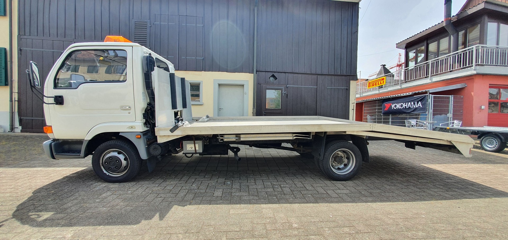 NISSAN Cabstar E 110.35 3.0TDi-image-1