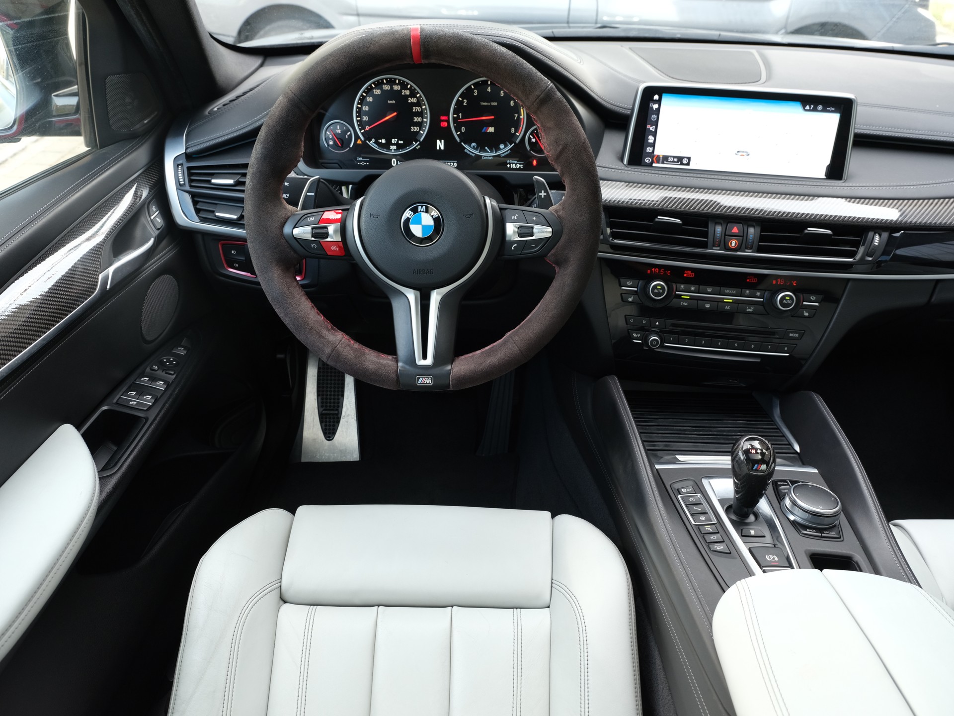 BMW X6M Steptronic-image-17