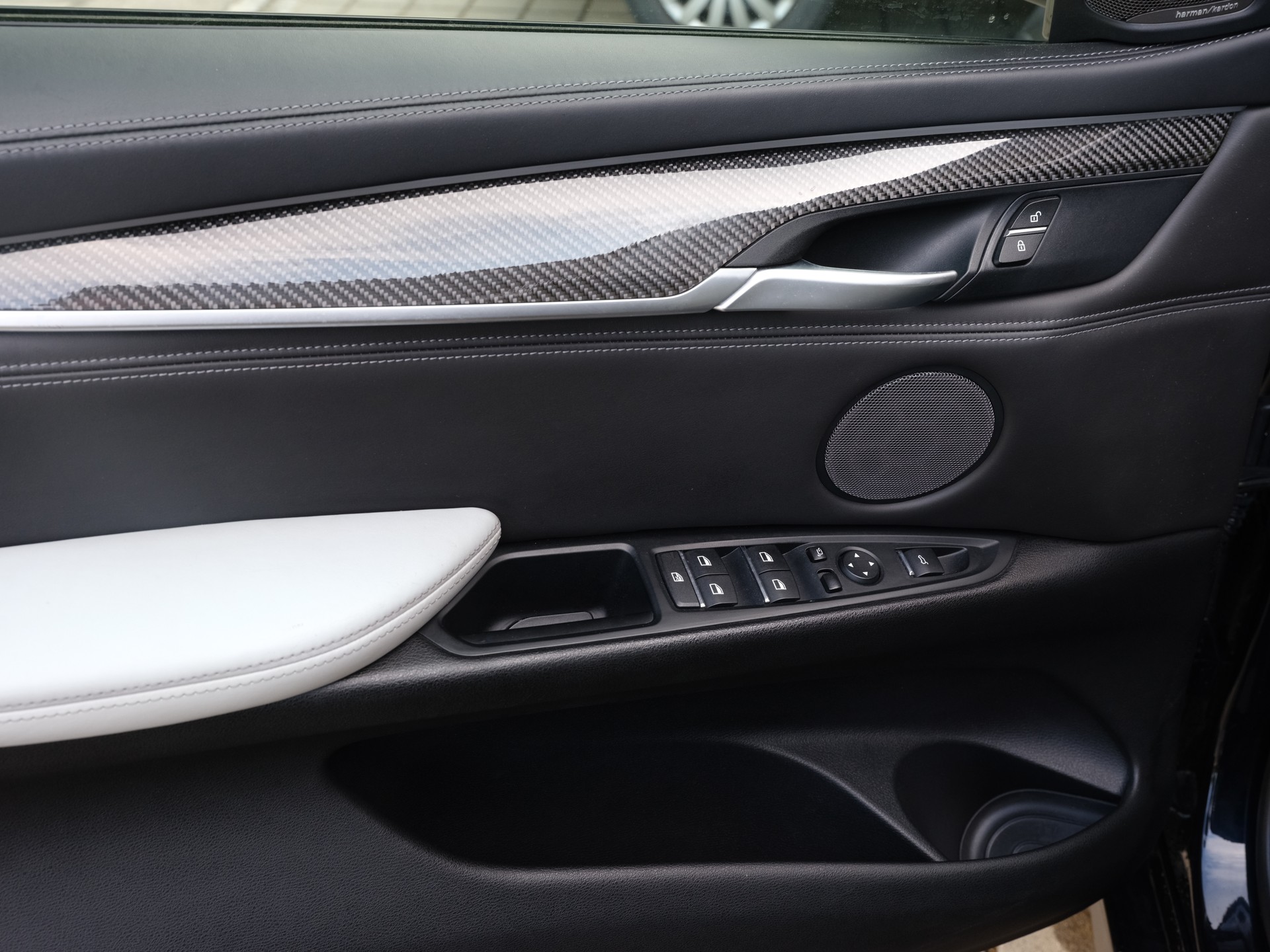 BMW X6M Steptronic-image-12