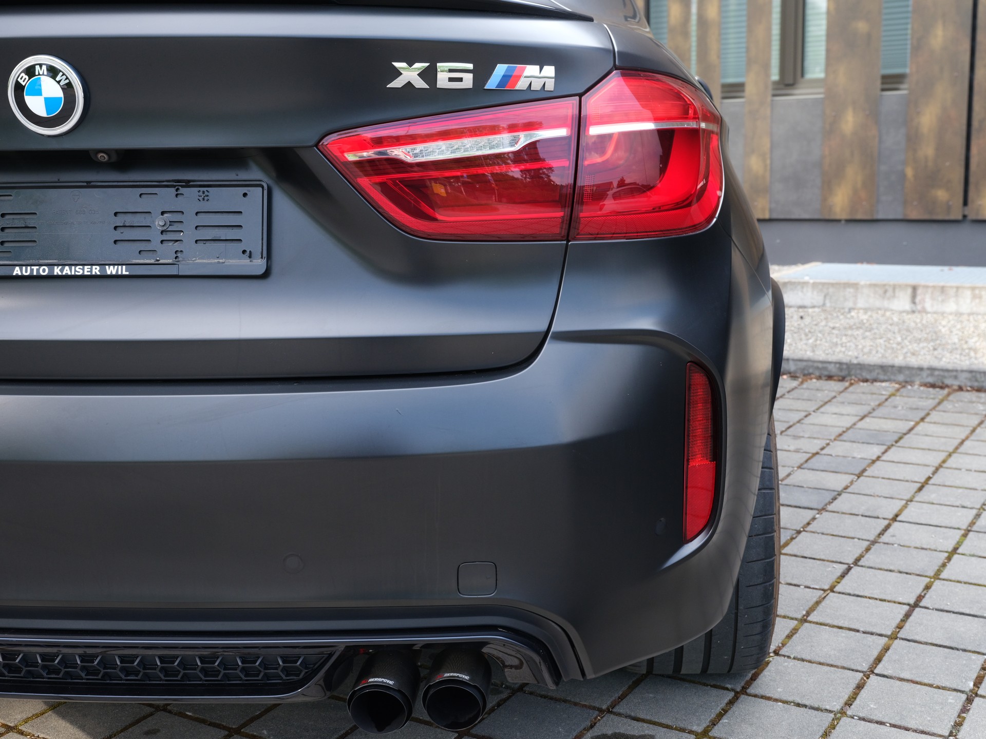 BMW X6M Steptronic-image-11