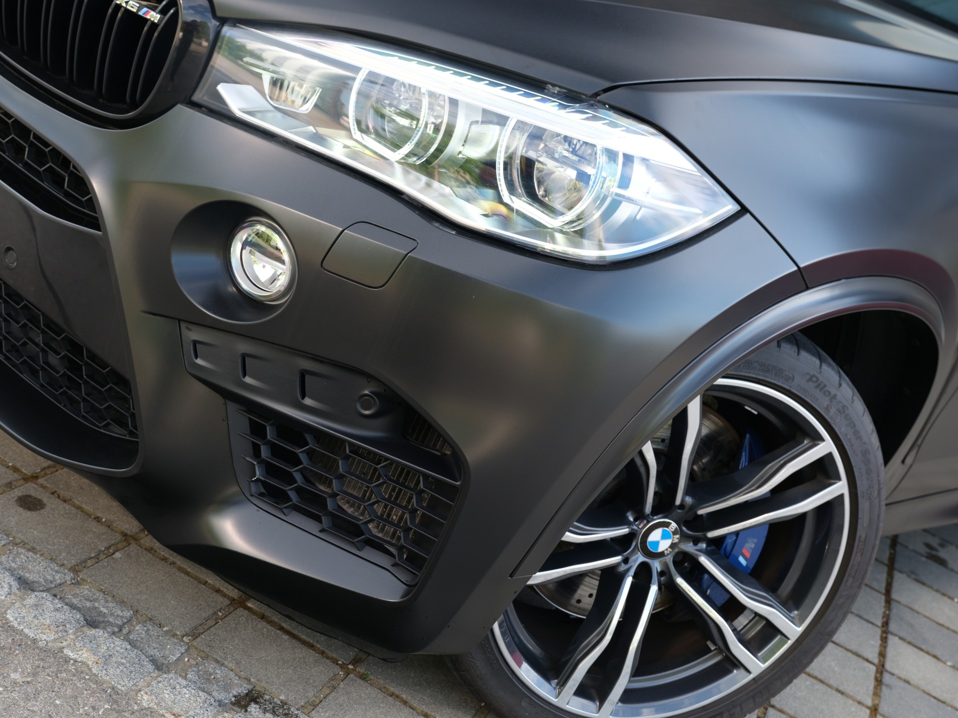 BMW X6M Steptronic-image-2