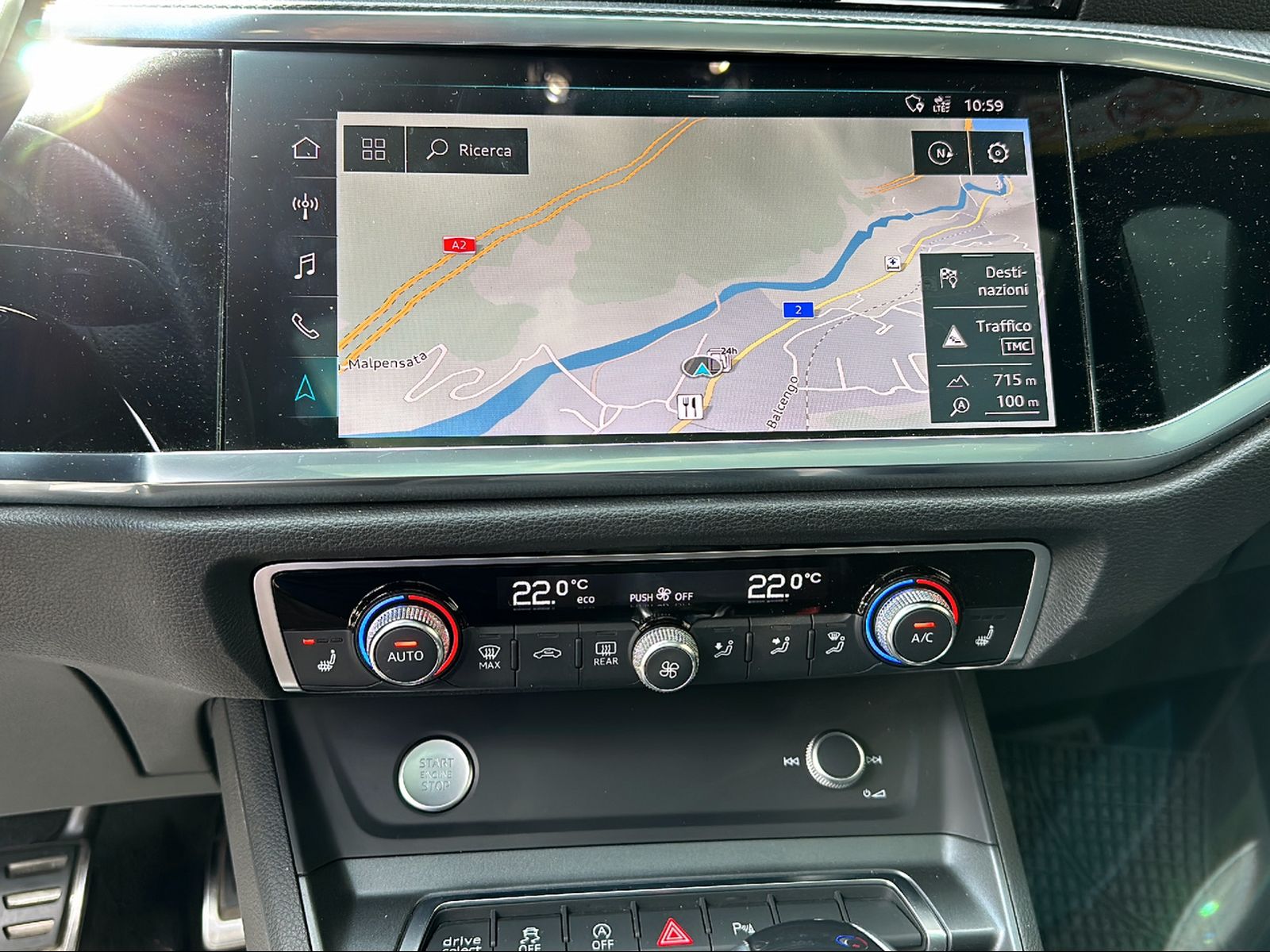 AUDI Q3 35 TFSI S line S-tronic-image-13