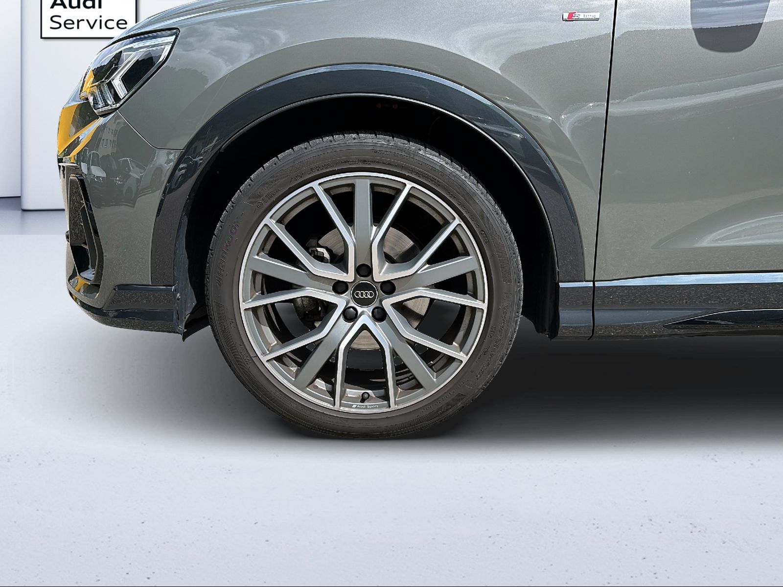 AUDI Q3 35 TFSI S line S-tronic-image-8