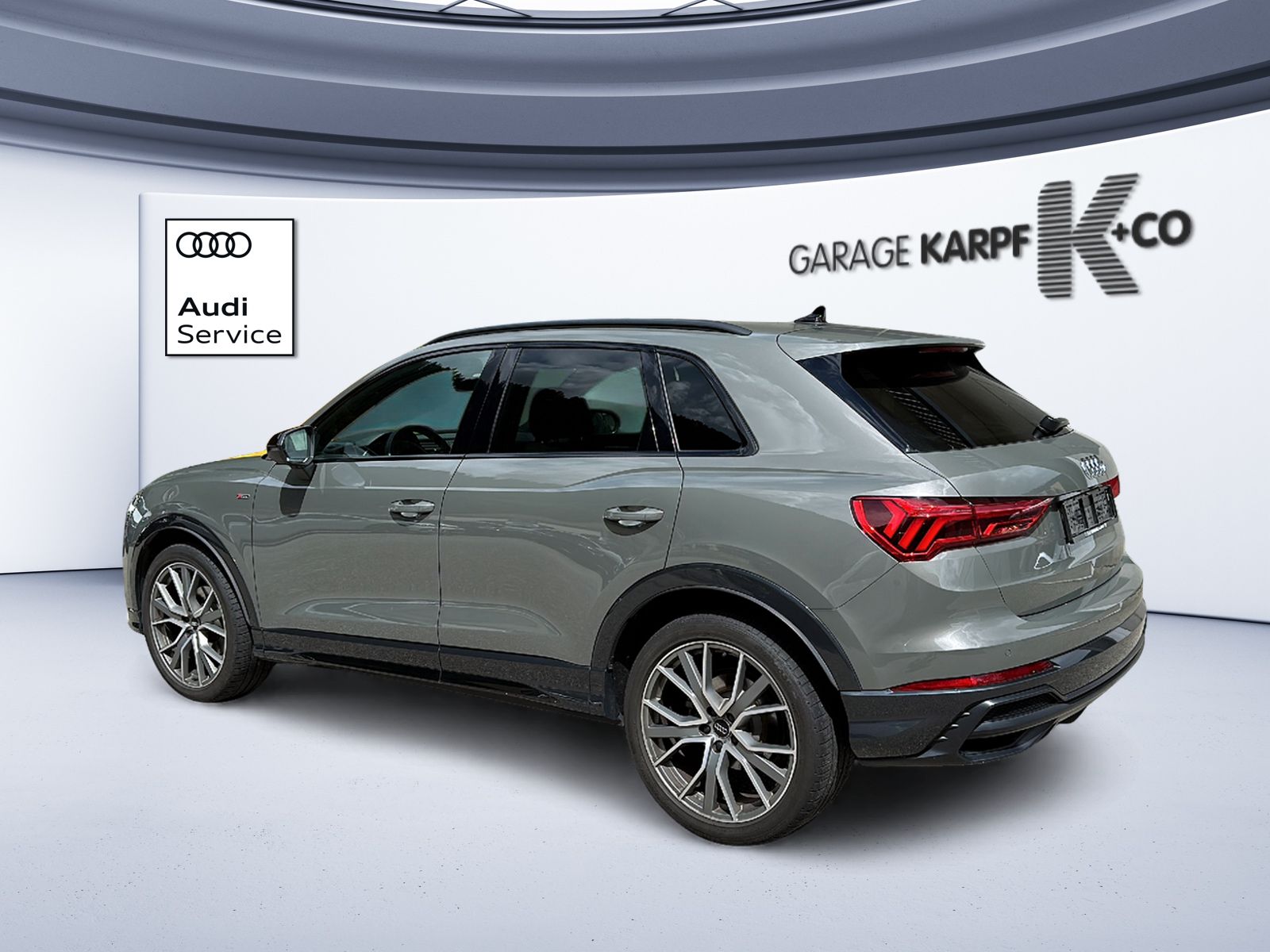 AUDI Q3 35 TFSI S line S-tronic-image-2