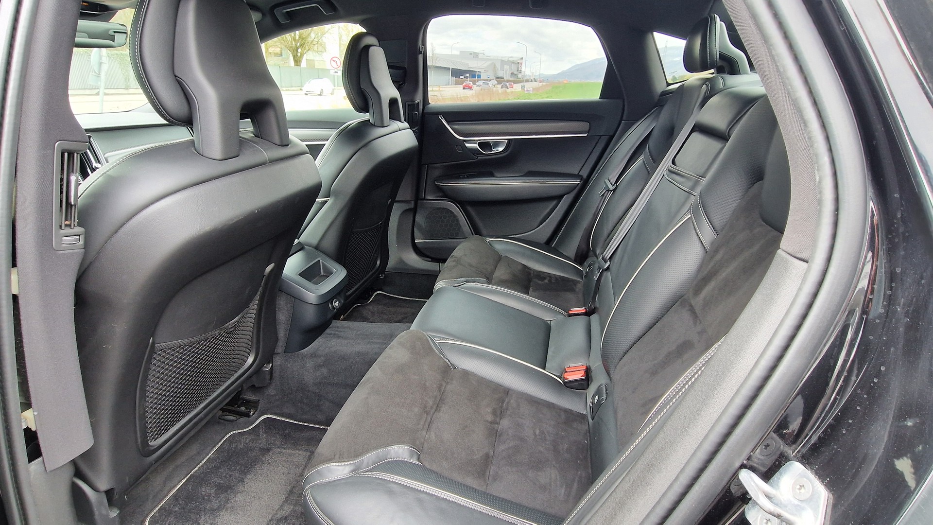VOLVO S90 D4 R-Design Geartronic-image-12