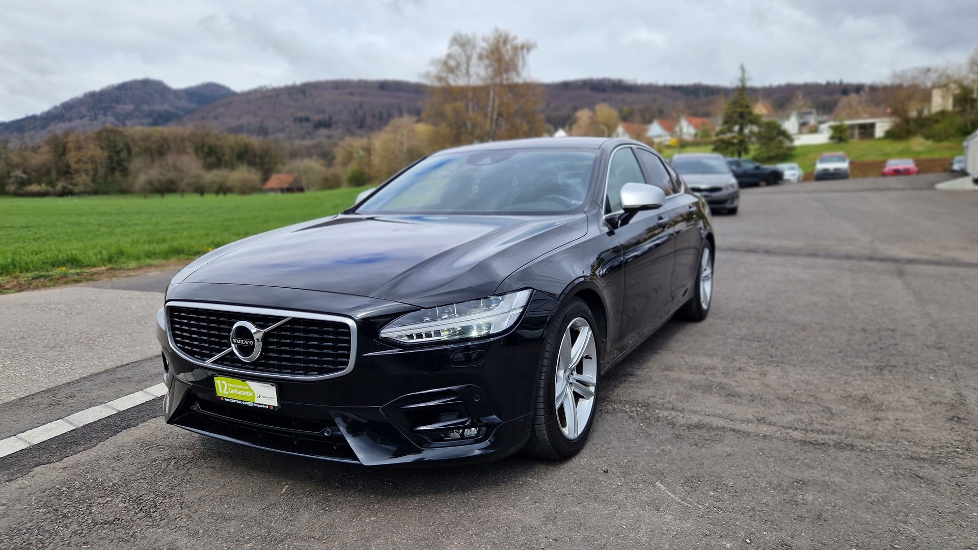 VOLVO S90 D4 R-Design Geartronic-image-1