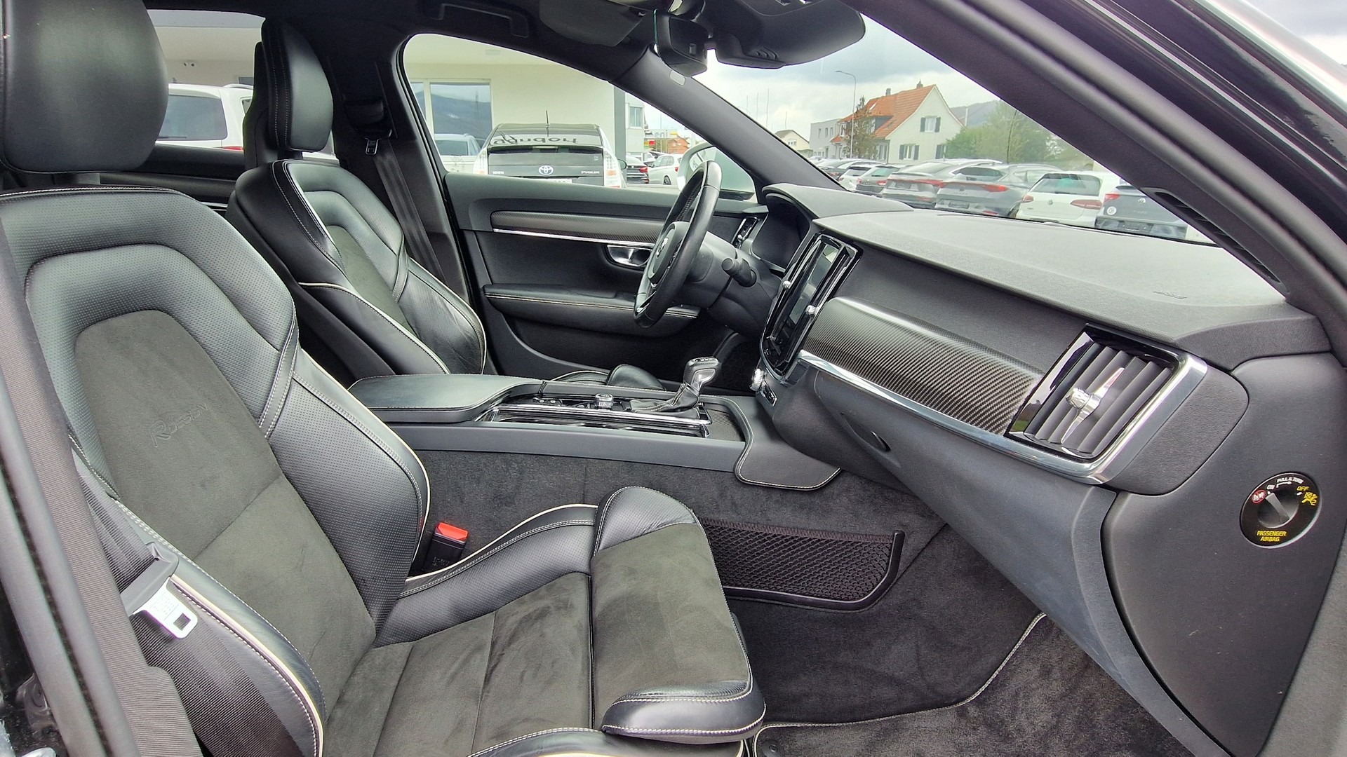VOLVO S90 D4 R-Design Geartronic-image-9