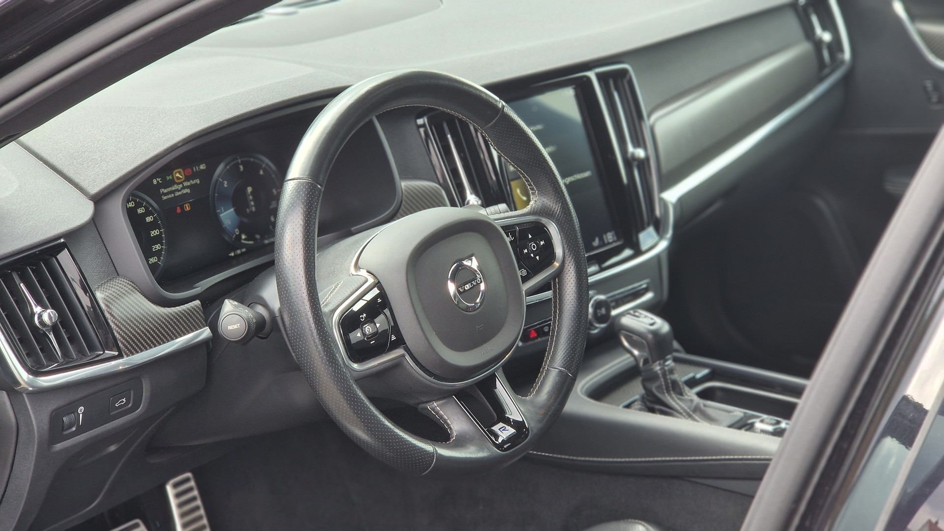 VOLVO S90 D4 R-Design Geartronic-image-7