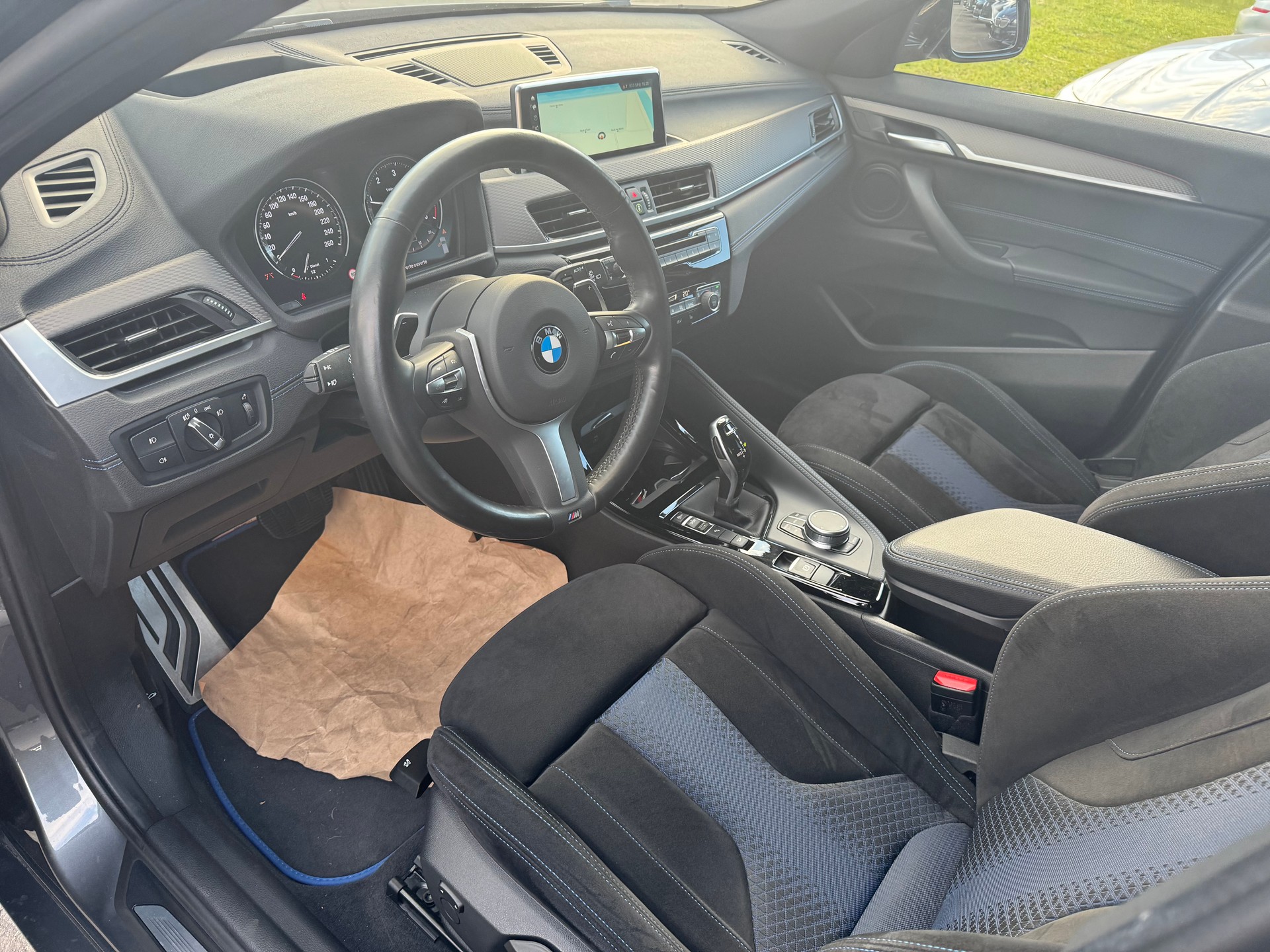 BMW X2 xDrive 18d M Sport Steptronic-image-9