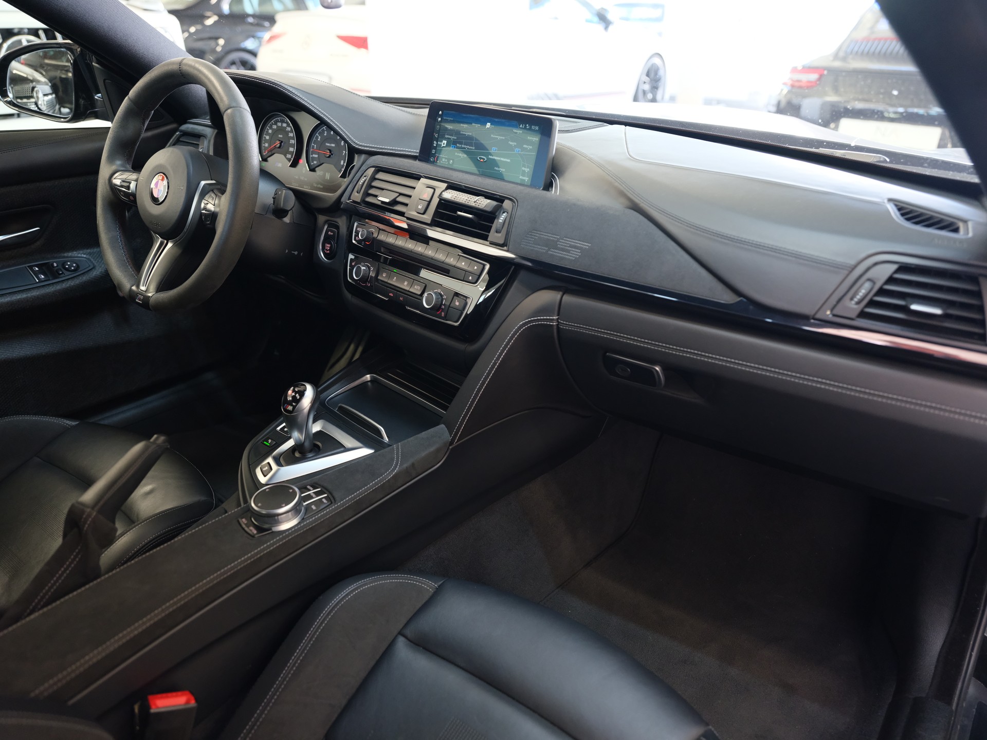 BMW M4 Coupé CS DKG-image-13
