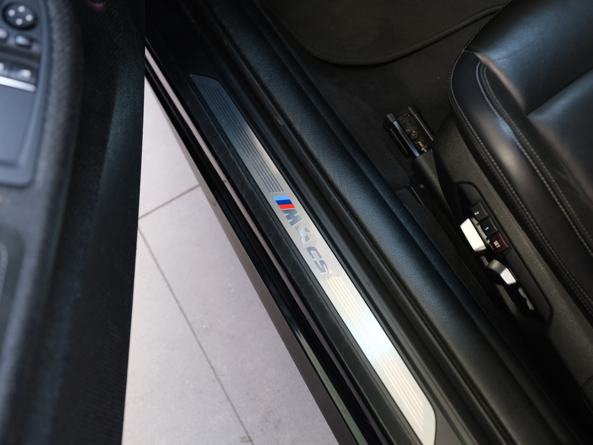BMW M4 Coupé CS DKG-image-10