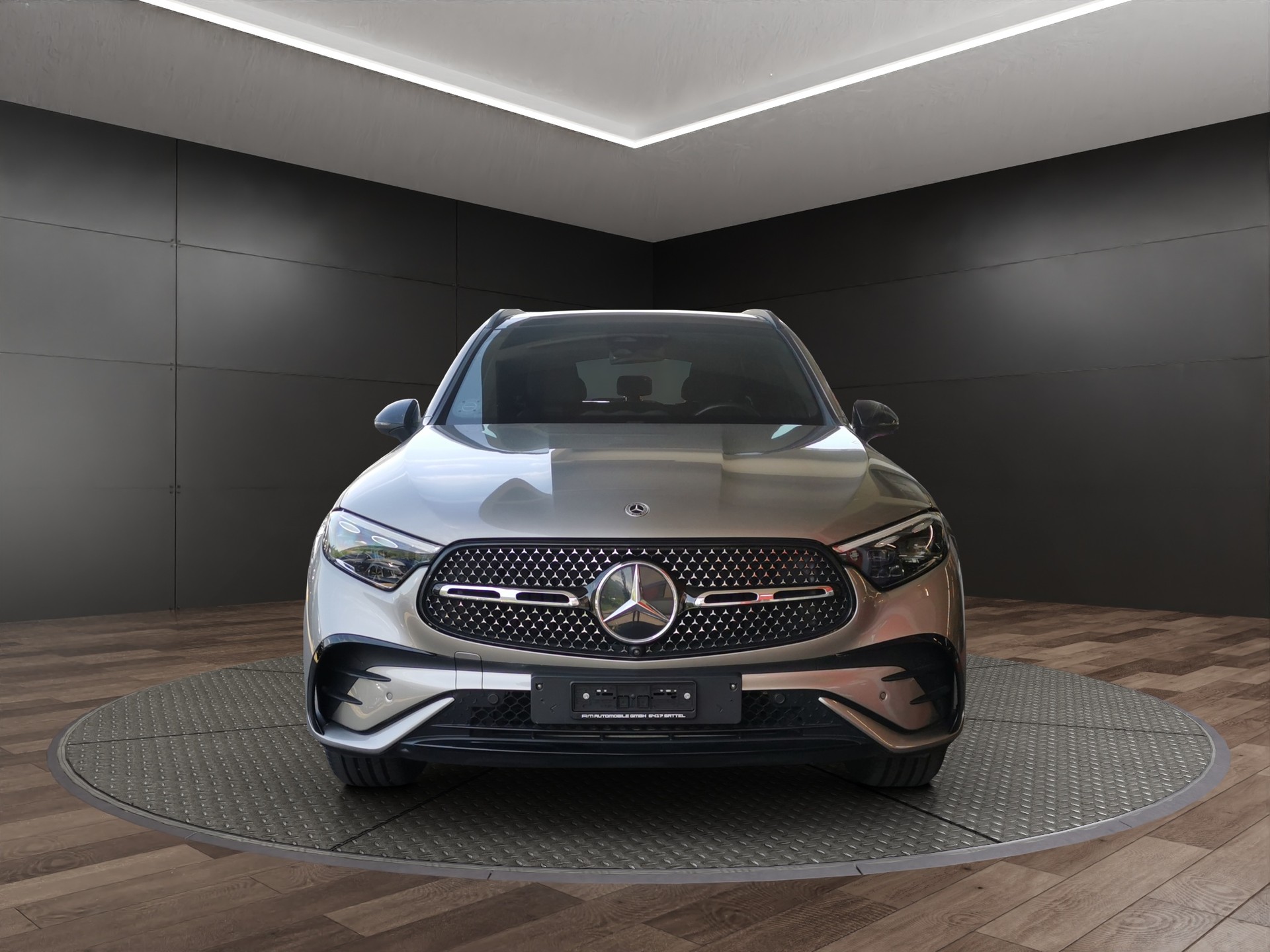 MERCEDES-BENZ GLC 300 d 4Matic AMG Line 9G-Tronic-image-2
