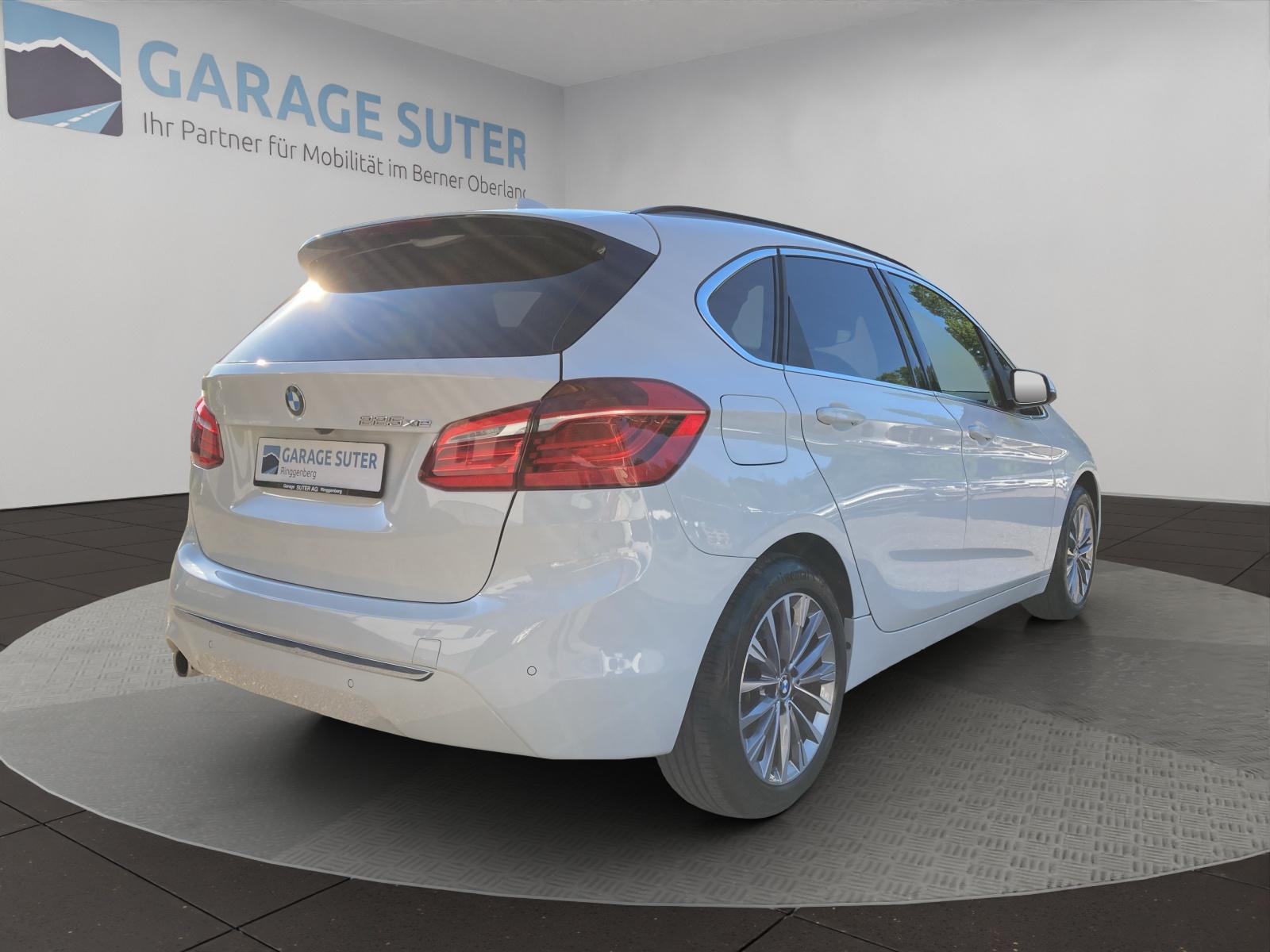 BMW 225xe Active Tourer-image-4