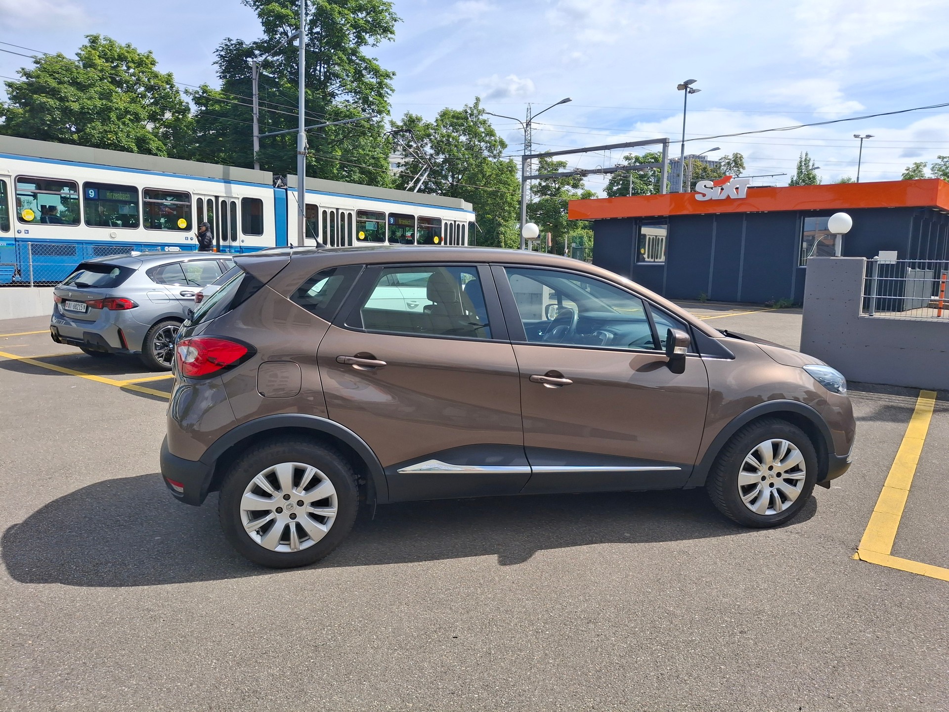 RENAULT Captur 1.2 T 16V Dynamique EDC-image-13