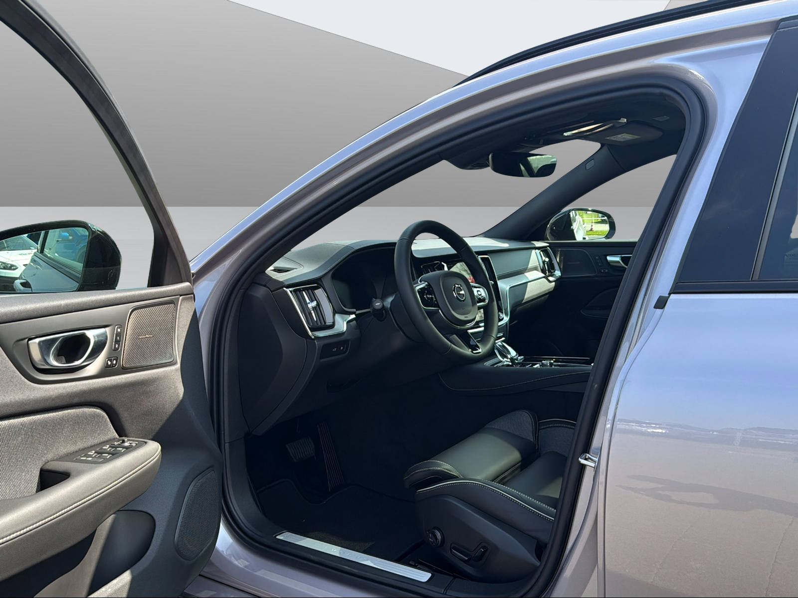 VOLVO V60 2.0 T6 TE Ultra Dark eAWD-image-9