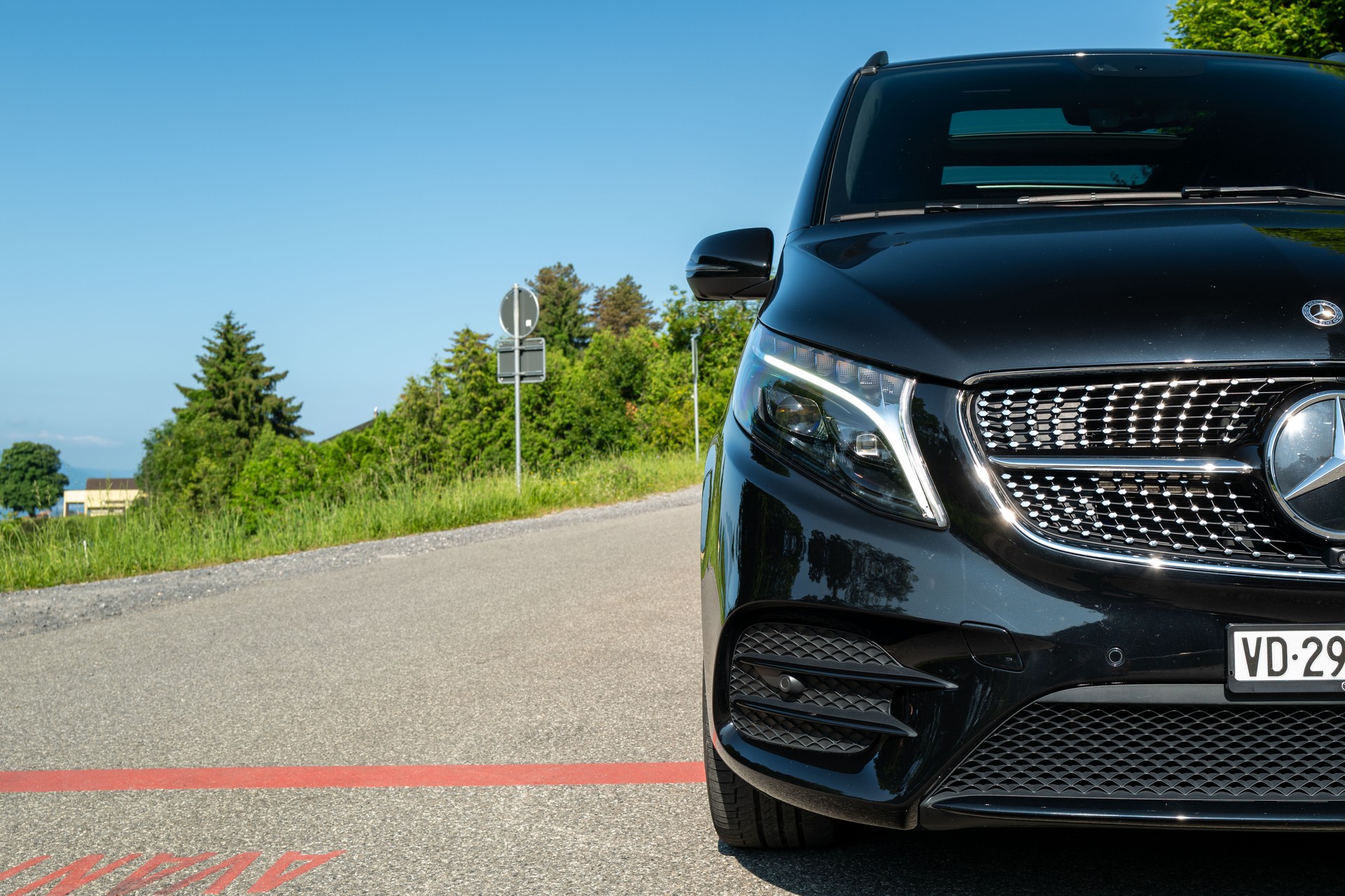 MERCEDES-BENZ V 300 d lang Exclusive 4Matic 9G-Tronic-image-7