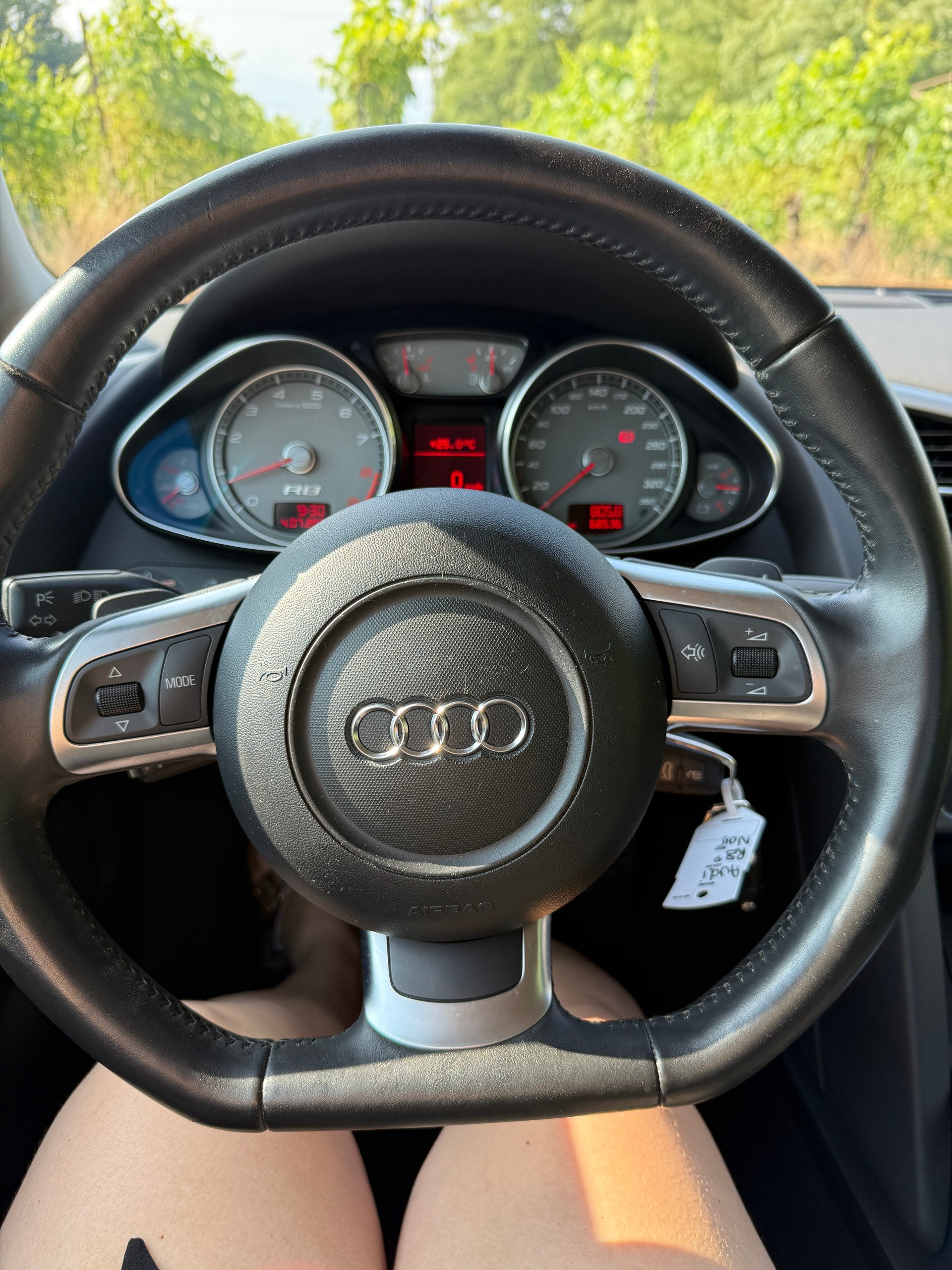 AUDI R8 Coupé 4.2 Performance-image-11