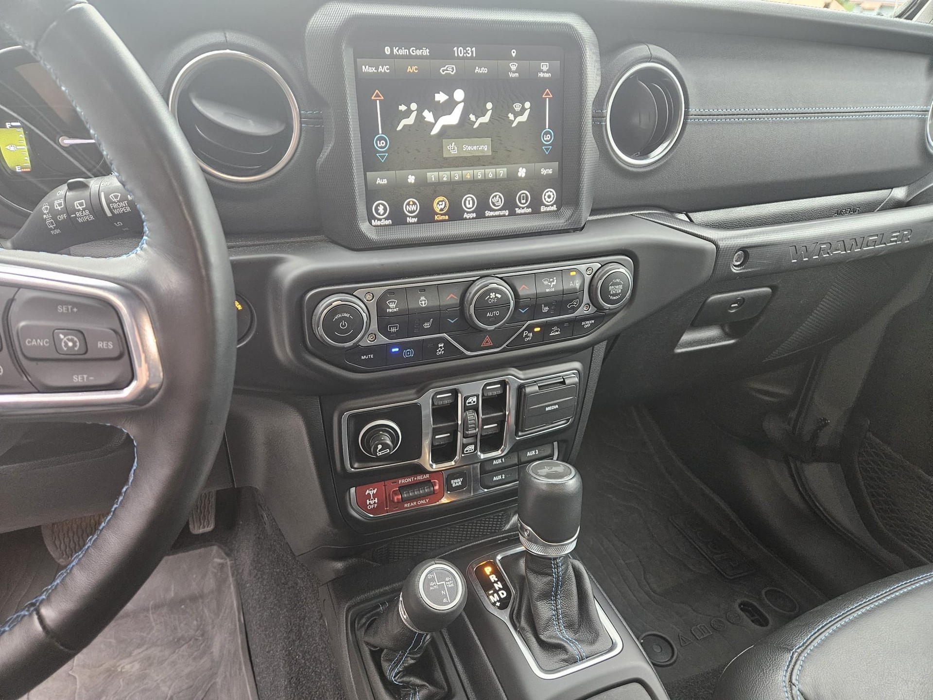 JEEP Wrangler 2.0 PHEV Unlimited Rubicon Automatic Soft Top-image-7