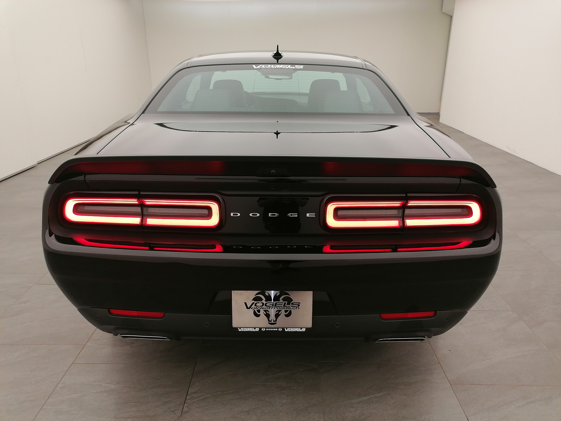 DODGE Challenger 392 WB Scatpack-image-4