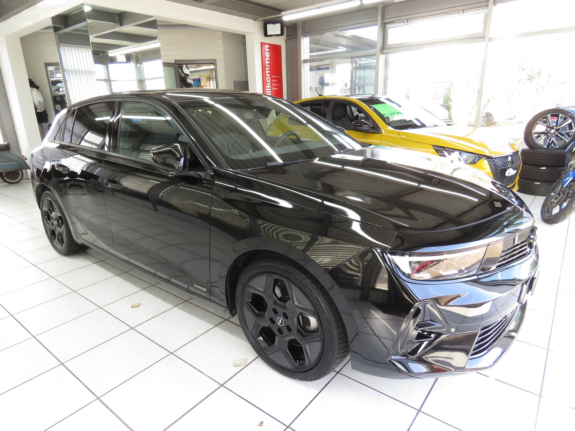 OPEL Astra 1.6 PHEV Turbo Swiss Plus Automat-image-2