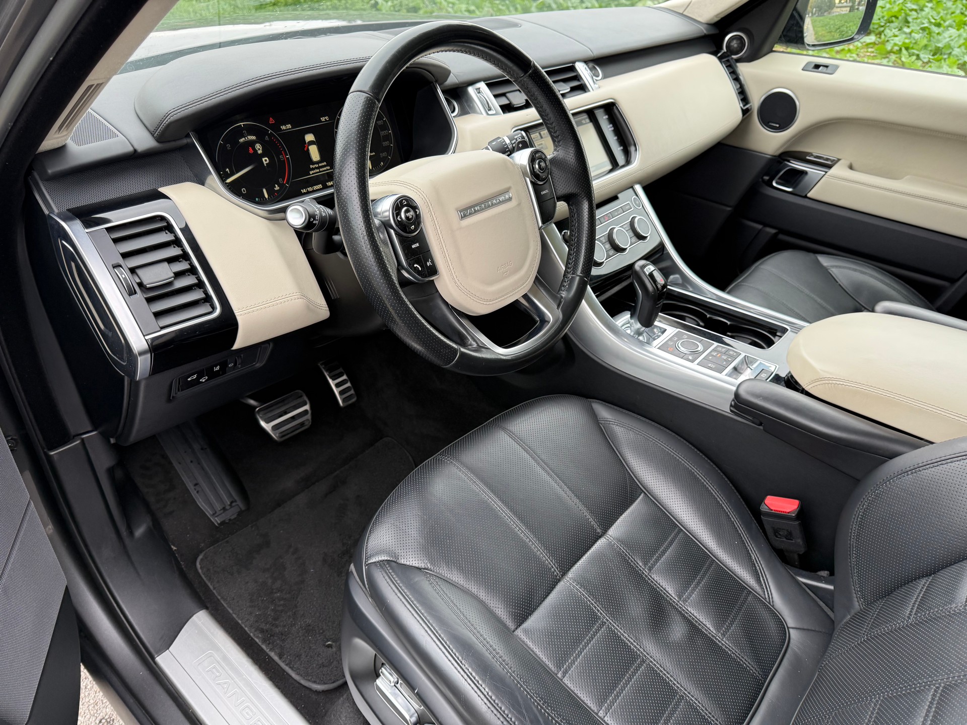 LAND ROVER Range Rover Sport 7 Places 3.0 SDV6 Autobiography Automatic-image-8