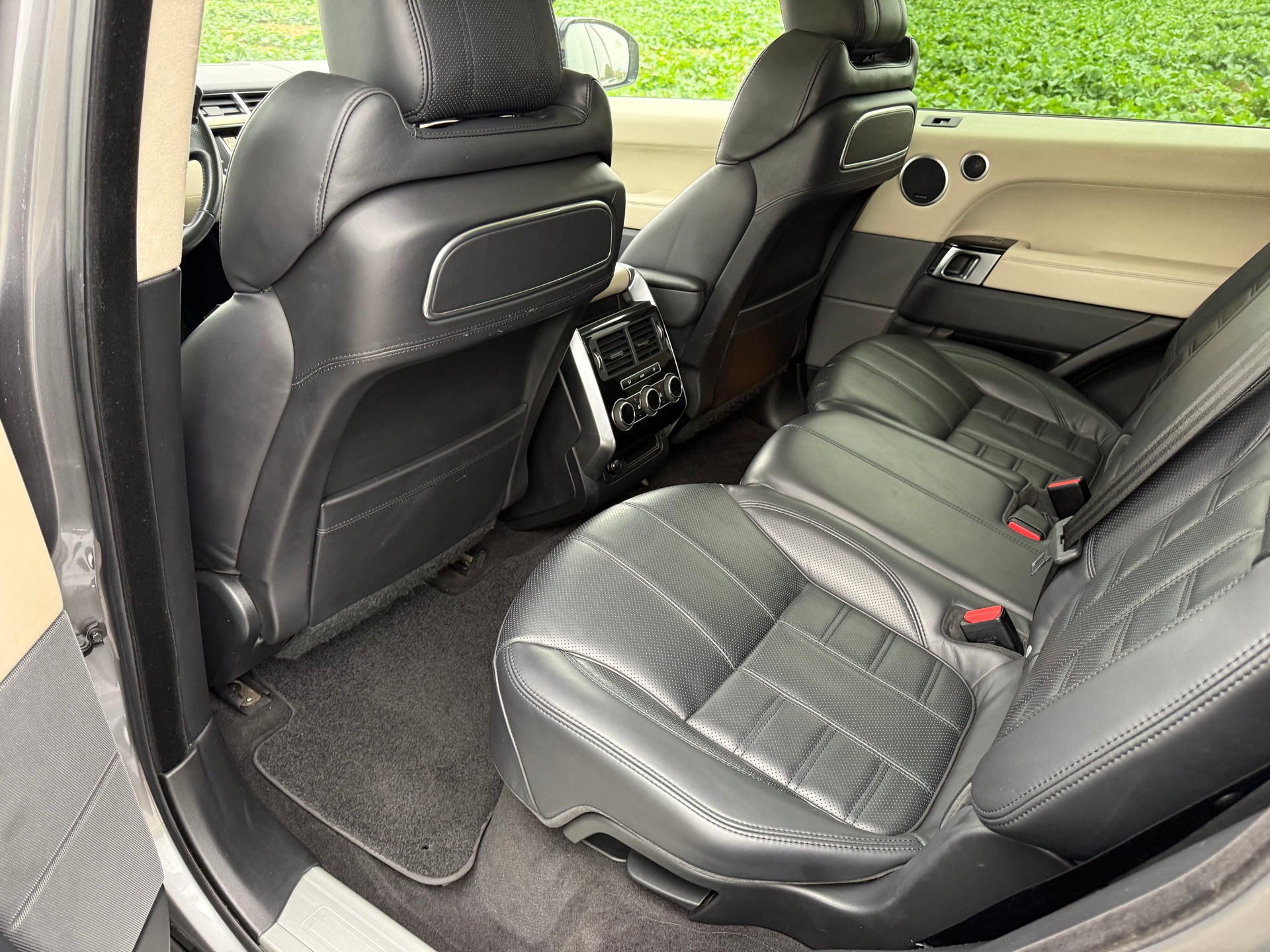 LAND ROVER Range Rover Sport 7 Places 3.0 SDV6 Autobiography Automatic-image-10