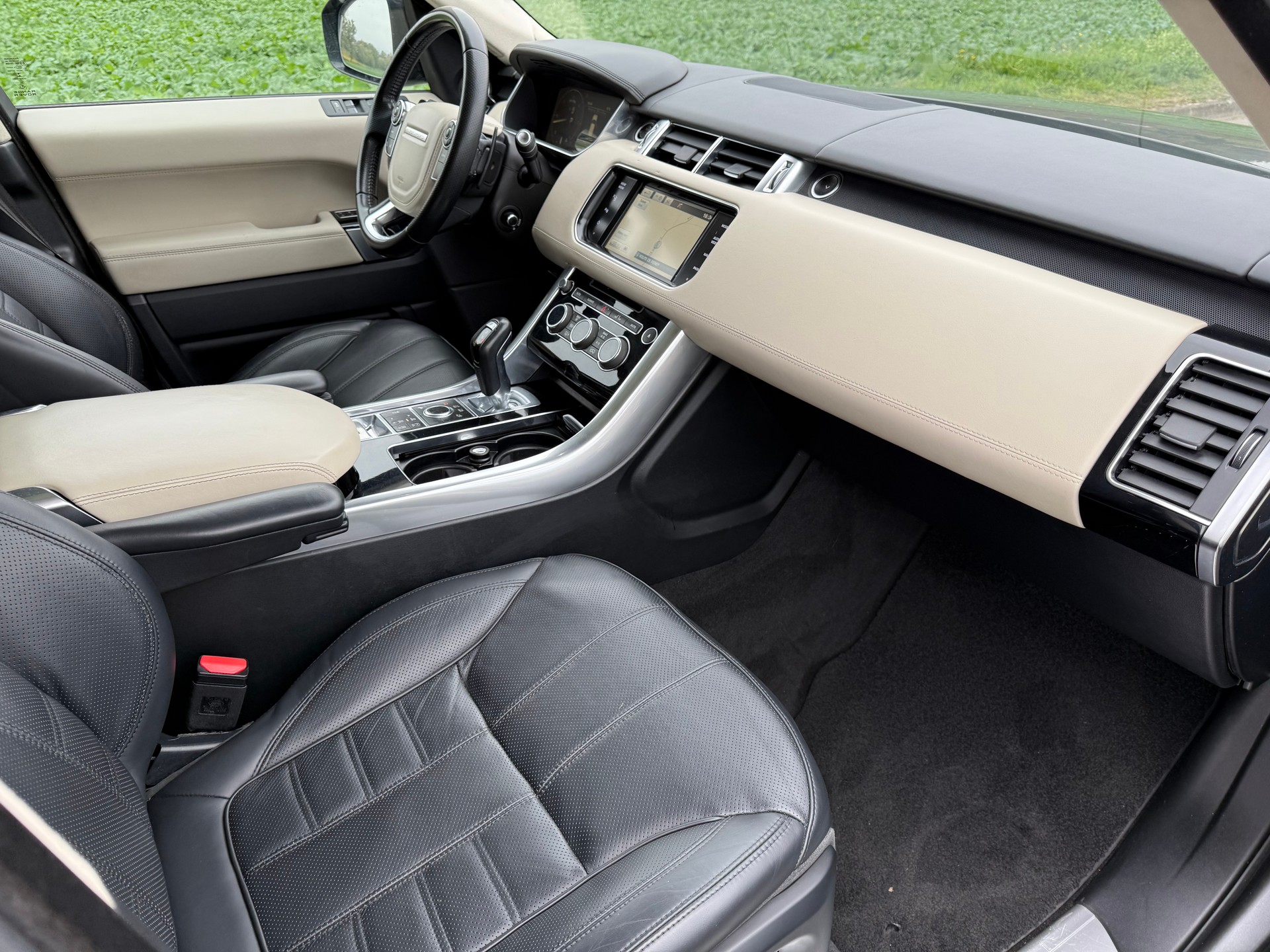 LAND ROVER Range Rover Sport 7 Places 3.0 SDV6 Autobiography Automatic-image-12