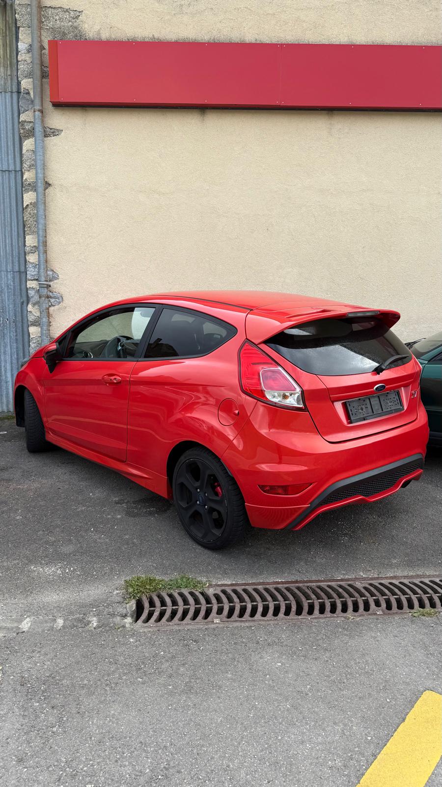 FORD Fiesta 1.6 SCTi ST-2-image-6
