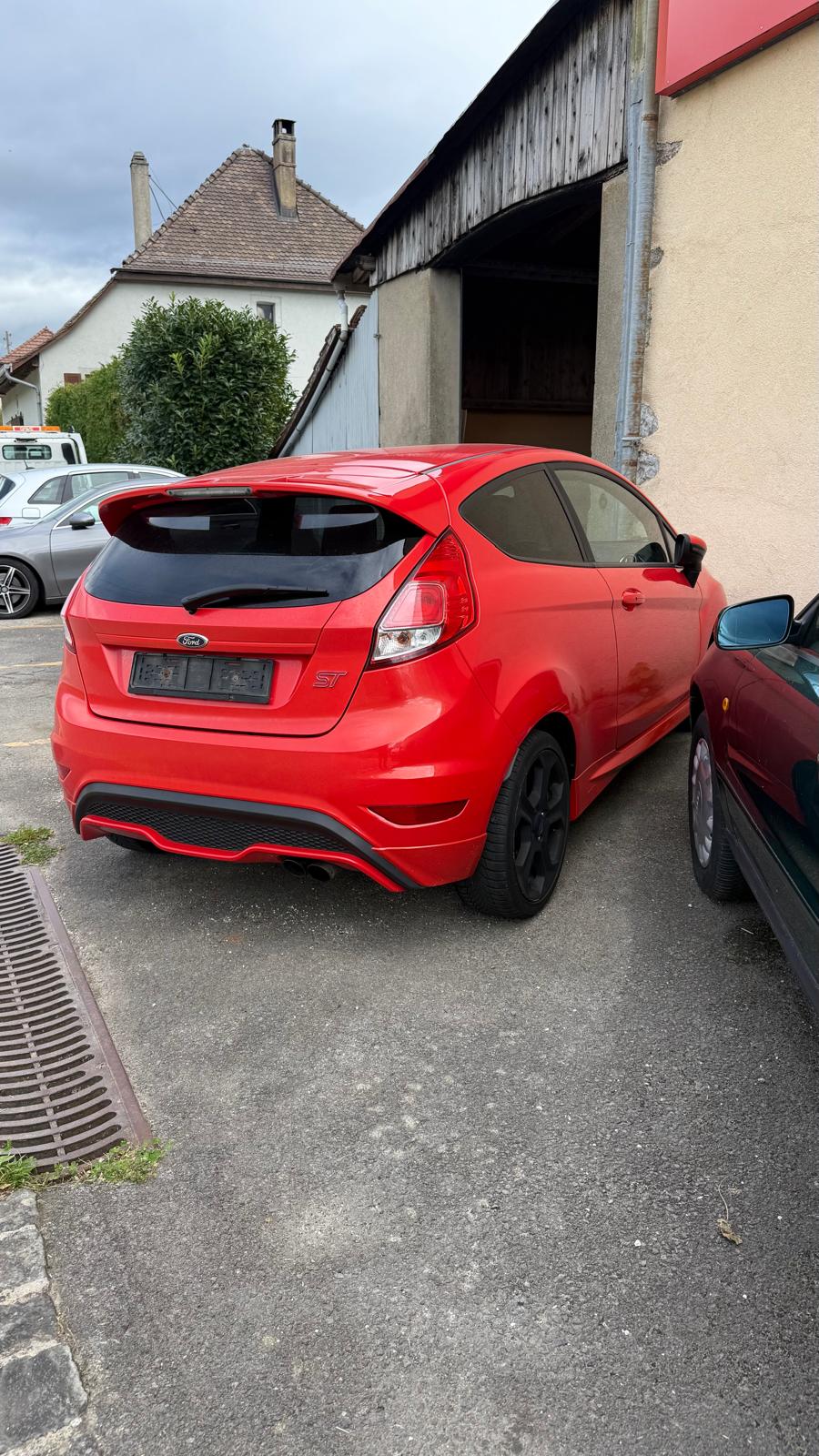 FORD Fiesta 1.6 SCTi ST-2-image-7