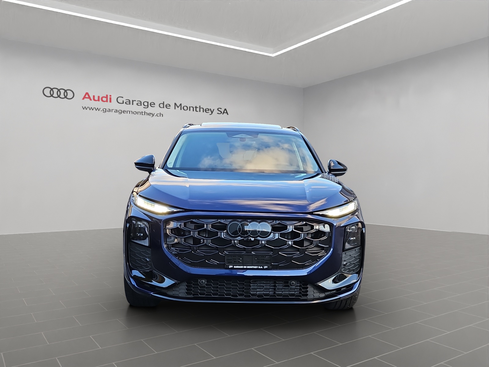AUDI Q3 SUV 110 kW TFSI S tronic-image-1