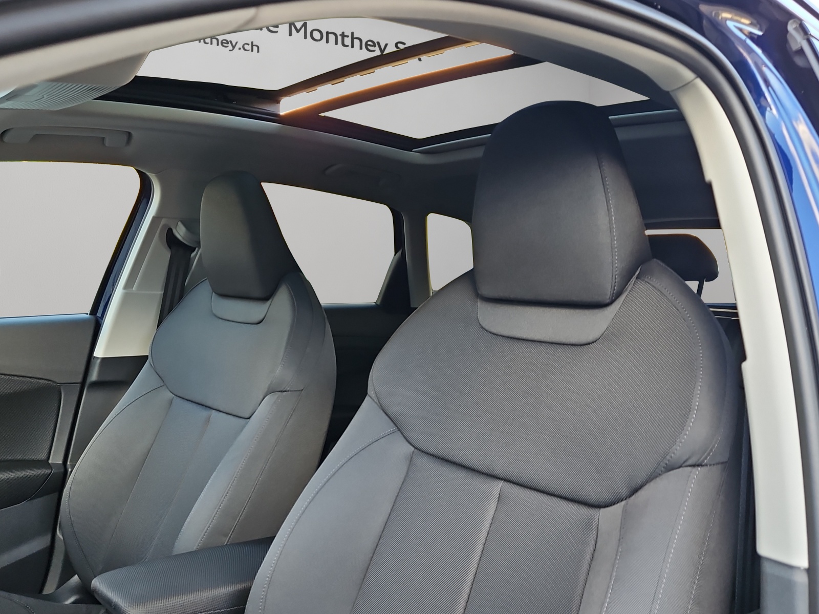 AUDI Q3 SUV 110 kW TFSI S tronic-image-7