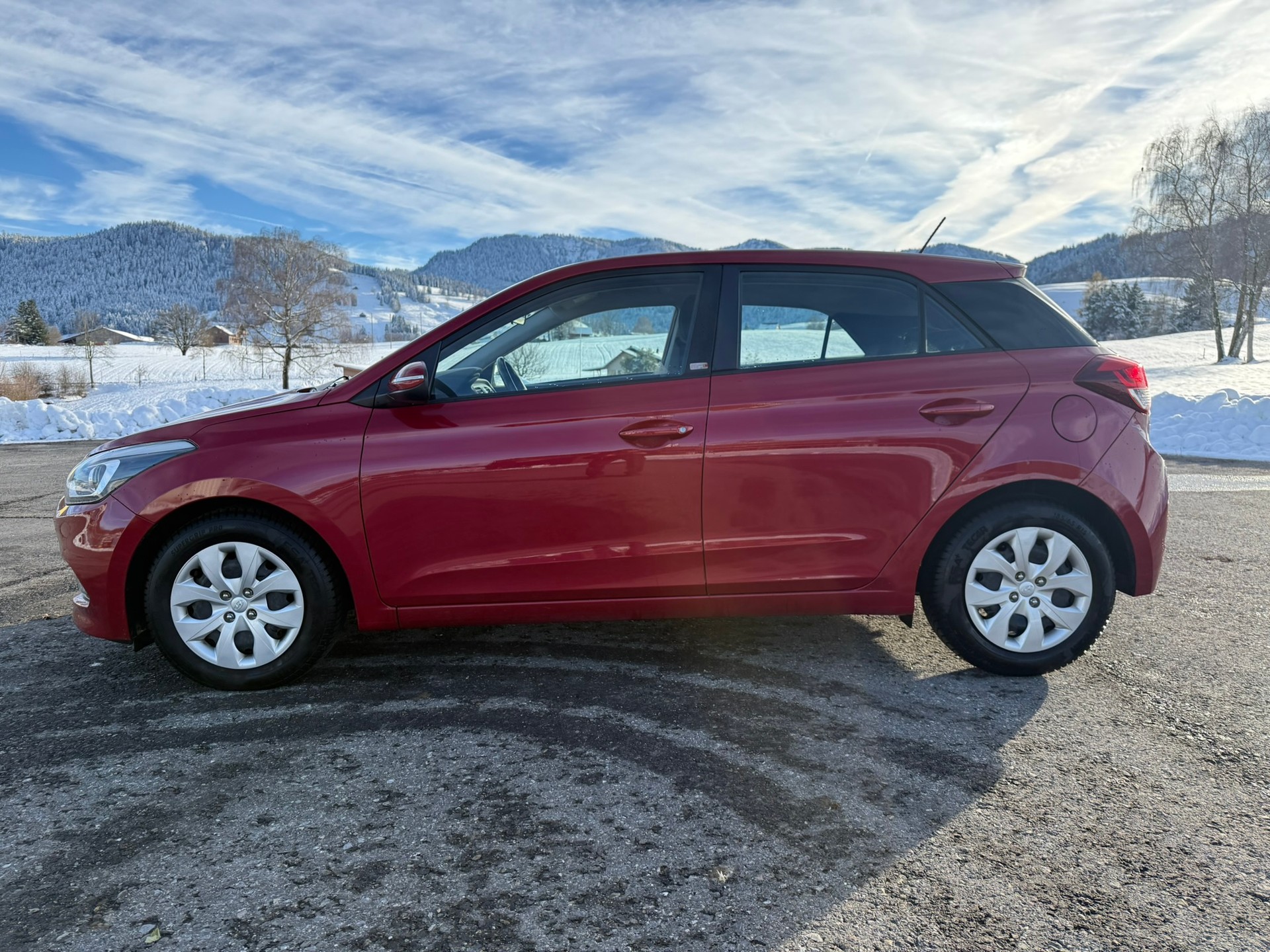 HYUNDAI i20 1.0 T-GDi Amplia-image-1