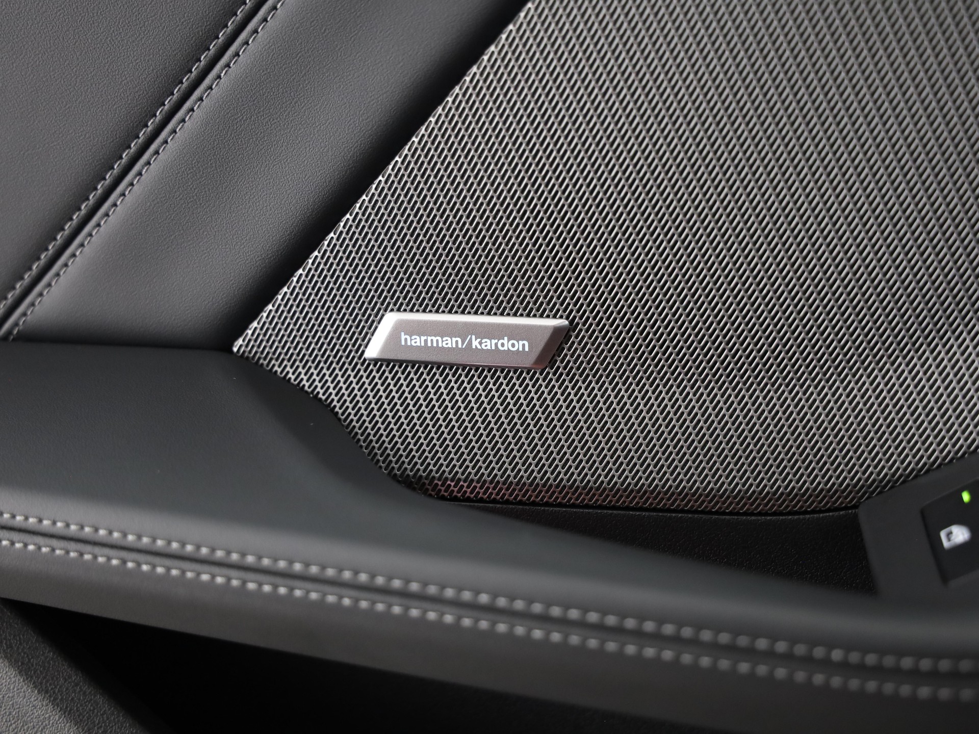 BMW 120d-image-17